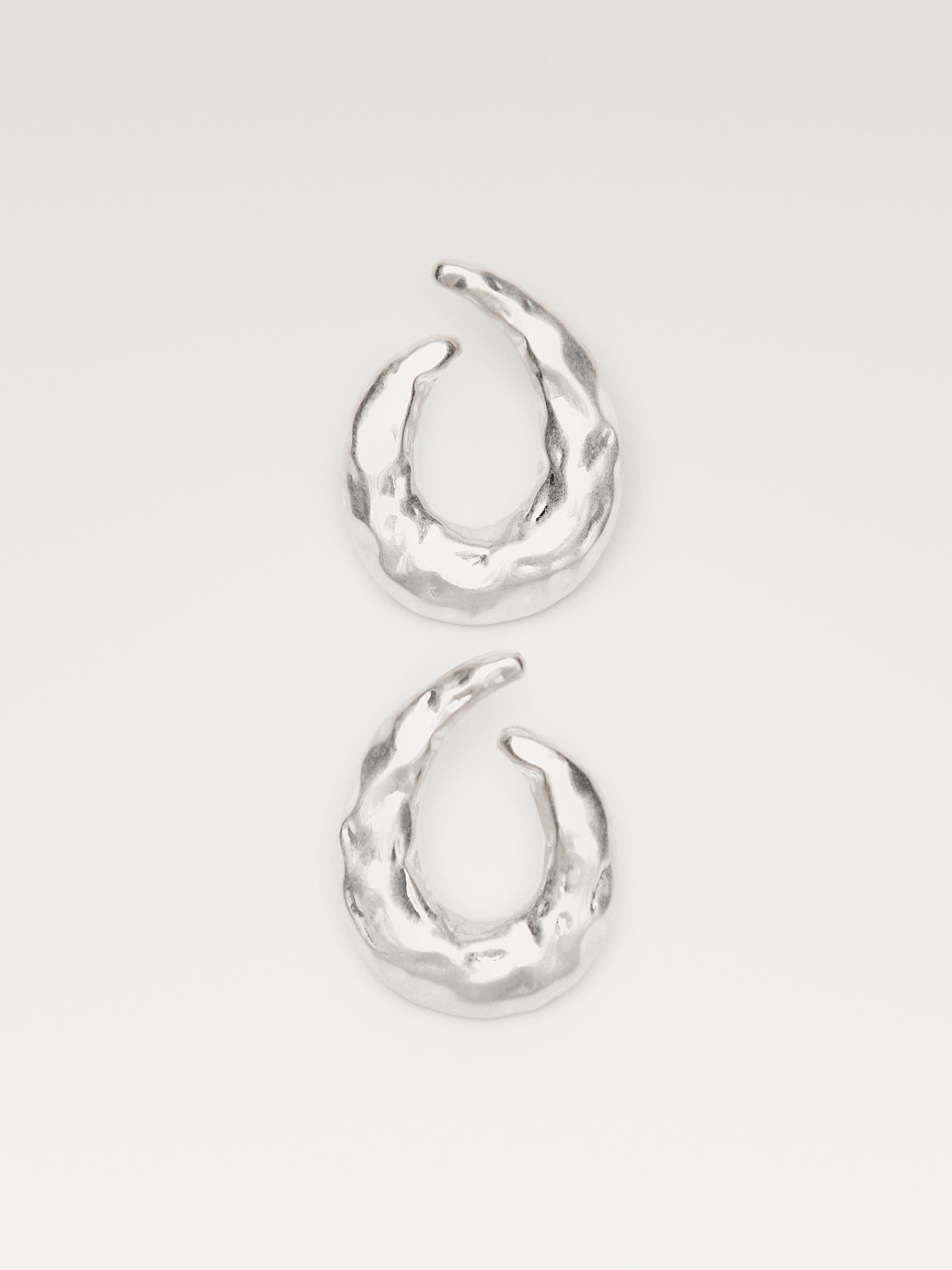 Oorringen met structuur