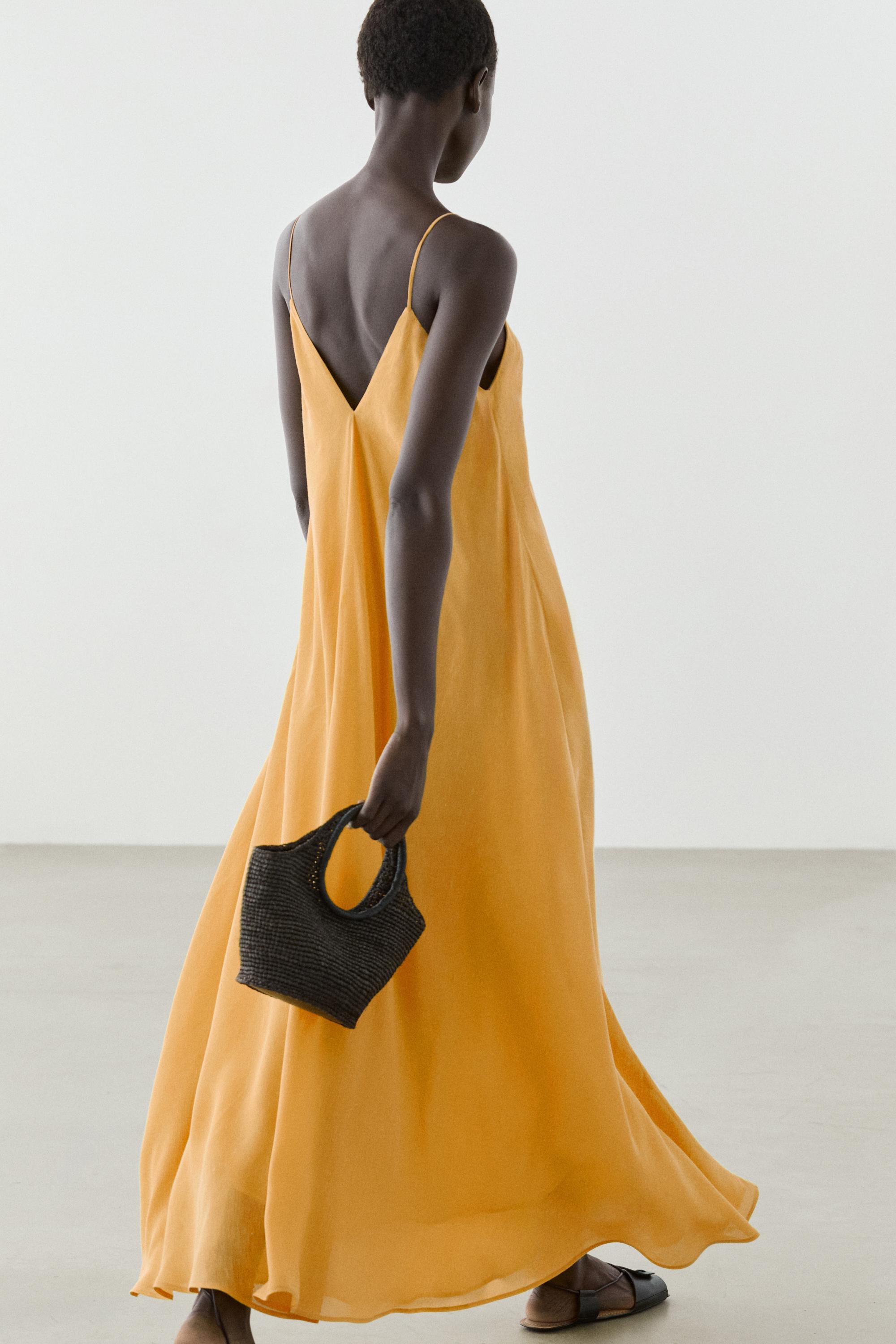 Linen blend flowing V-neck dress  Yellow  Dress | Massimo Dutti