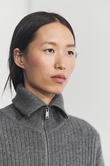100% Cashmere Ribbed Knit Cardigan — GREY 3
