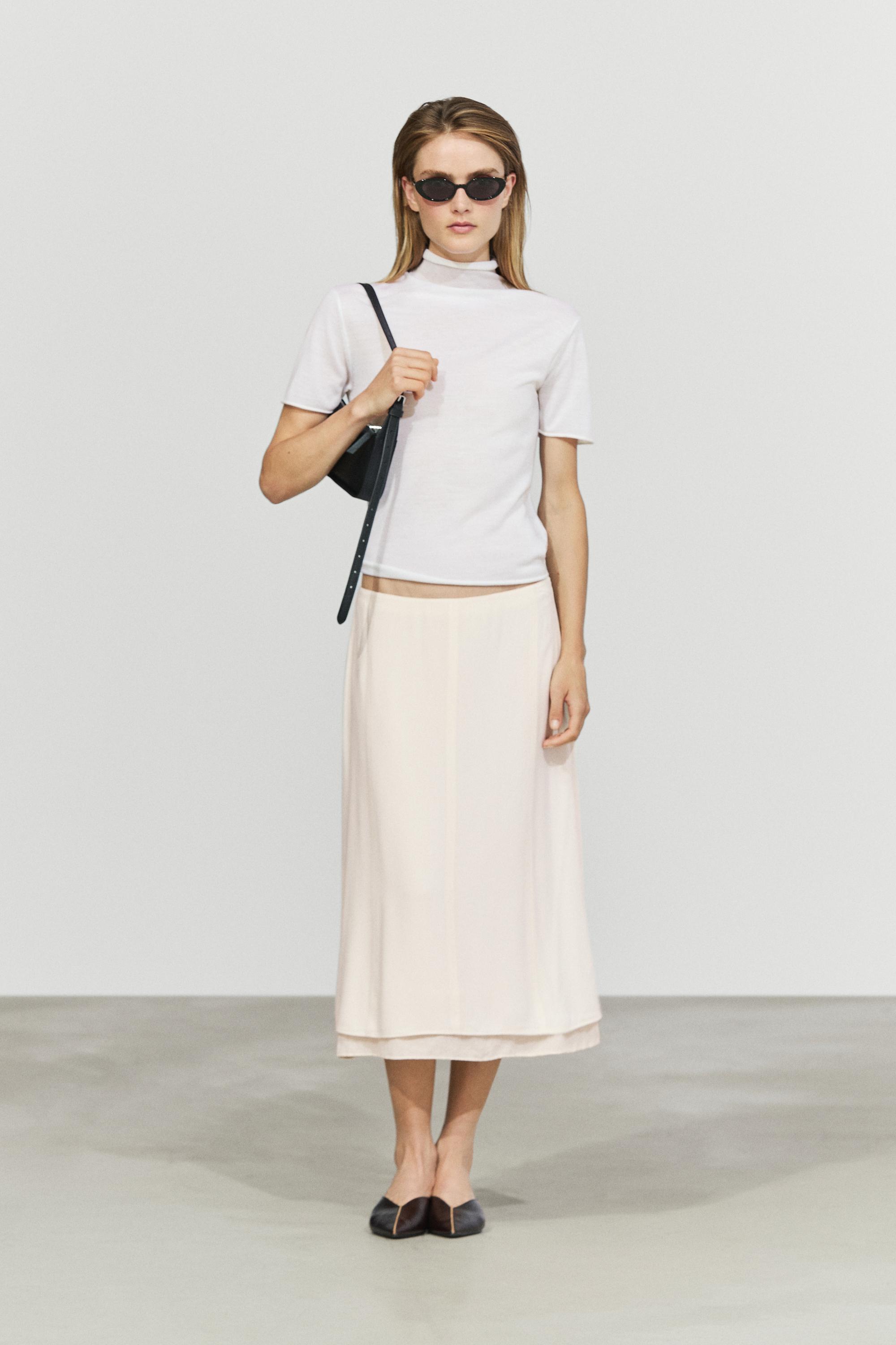 Short sleeve turtleneck knit sweater — CREAM