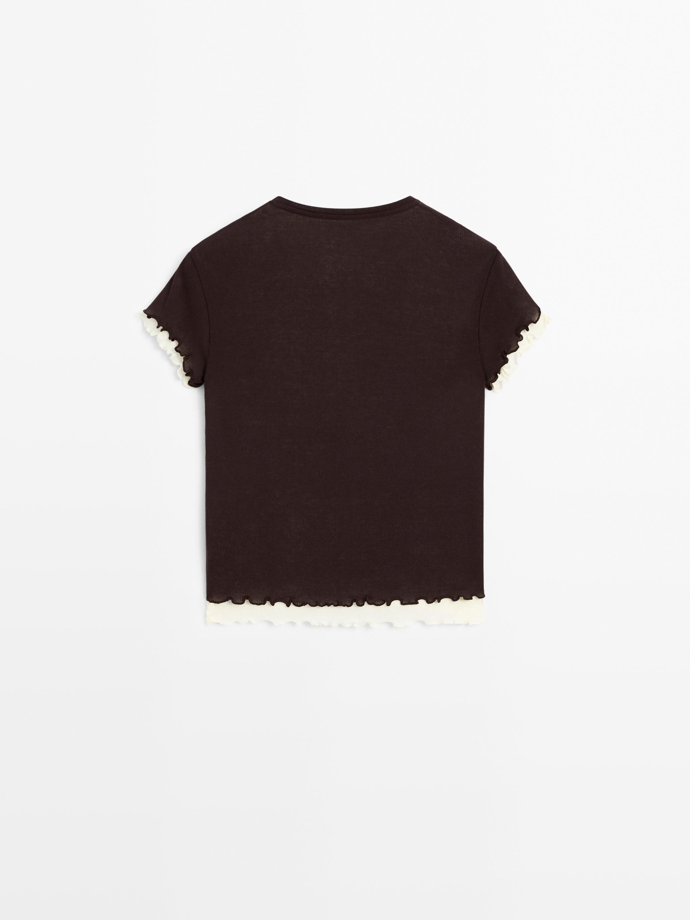 Double-layer T-shirt with wavy ribbed detail