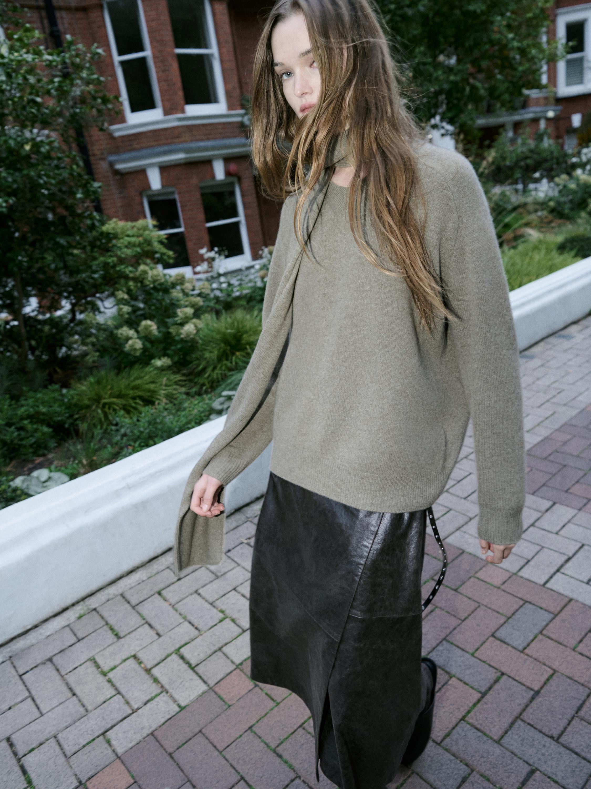 100% wool knit sweater with scarf and pocket