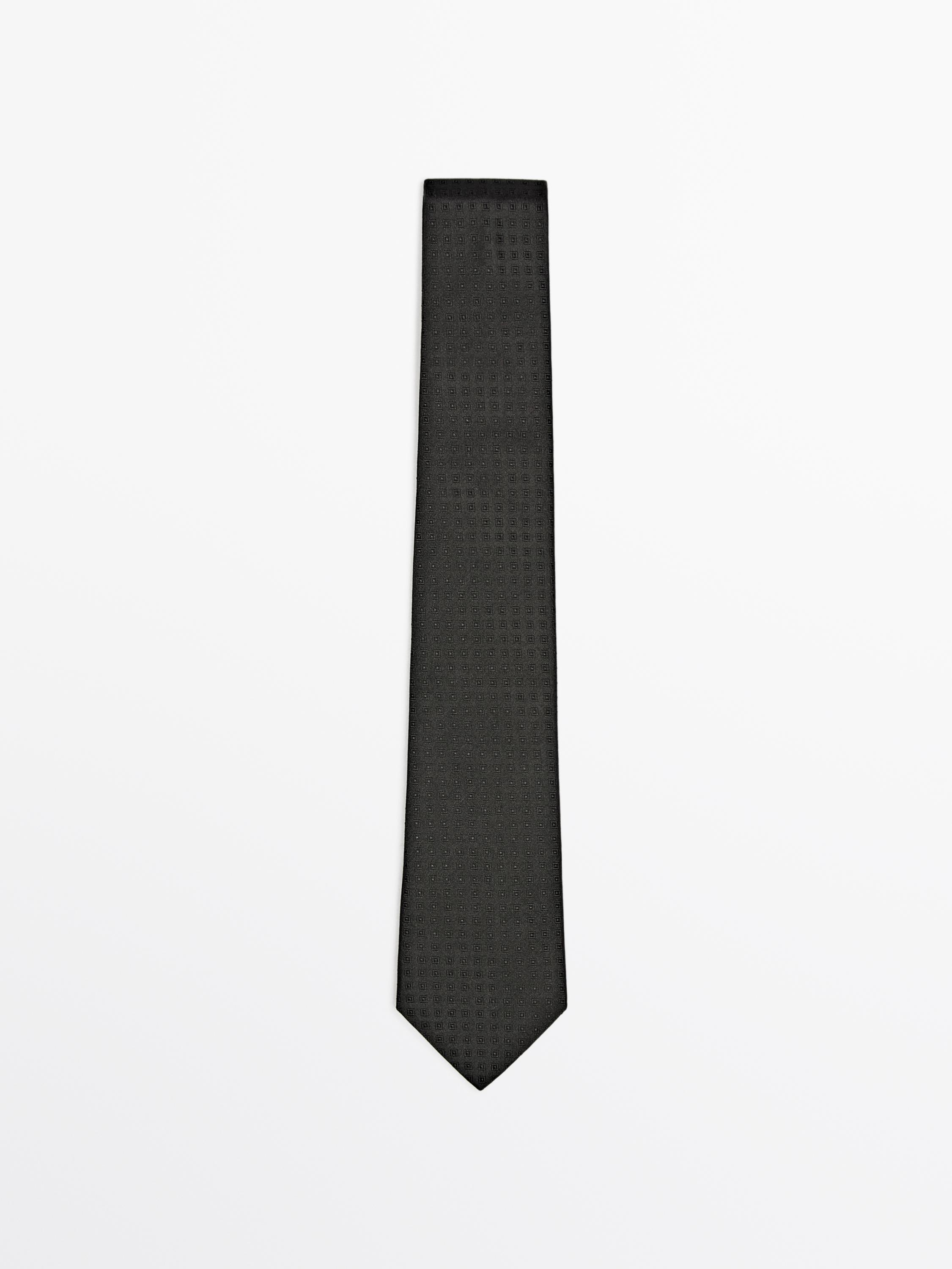 Mulberry silk micro-textured tie