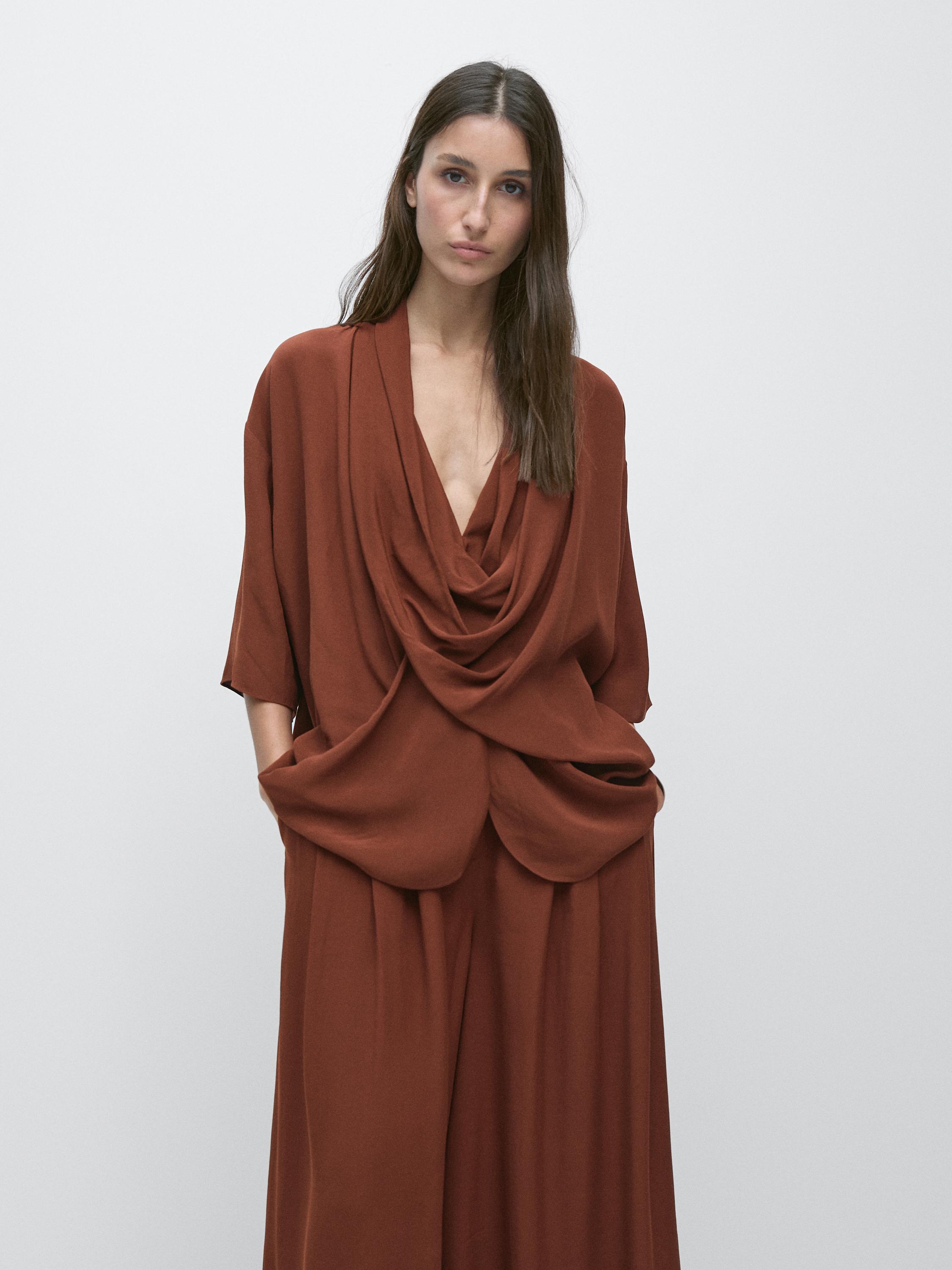 Drapeli detaylı dökümlü gömlek