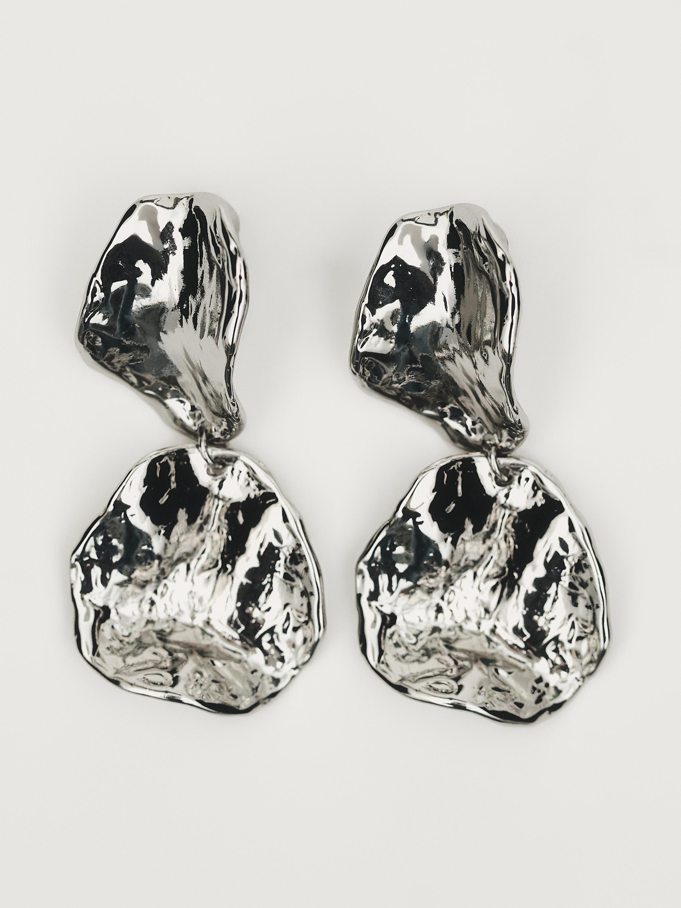 Calla earrings with pieces