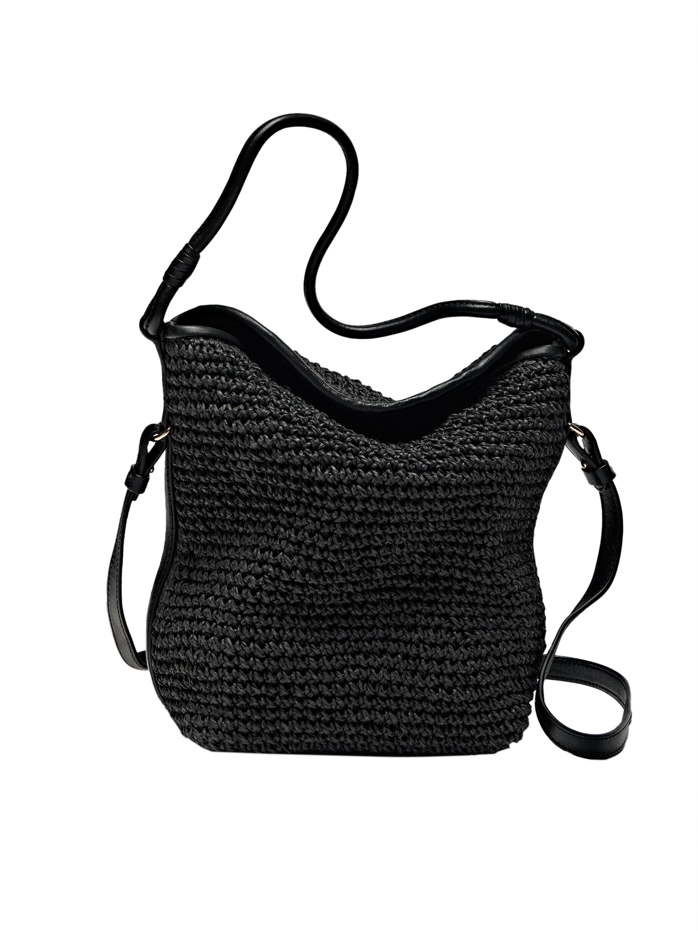 https://static.massimodutti.net/assets/public/6aa8/74e2/851d40358442/4d60e9654dd2/06930644800-c/06930644800-c.jpg?ts=1741016001082