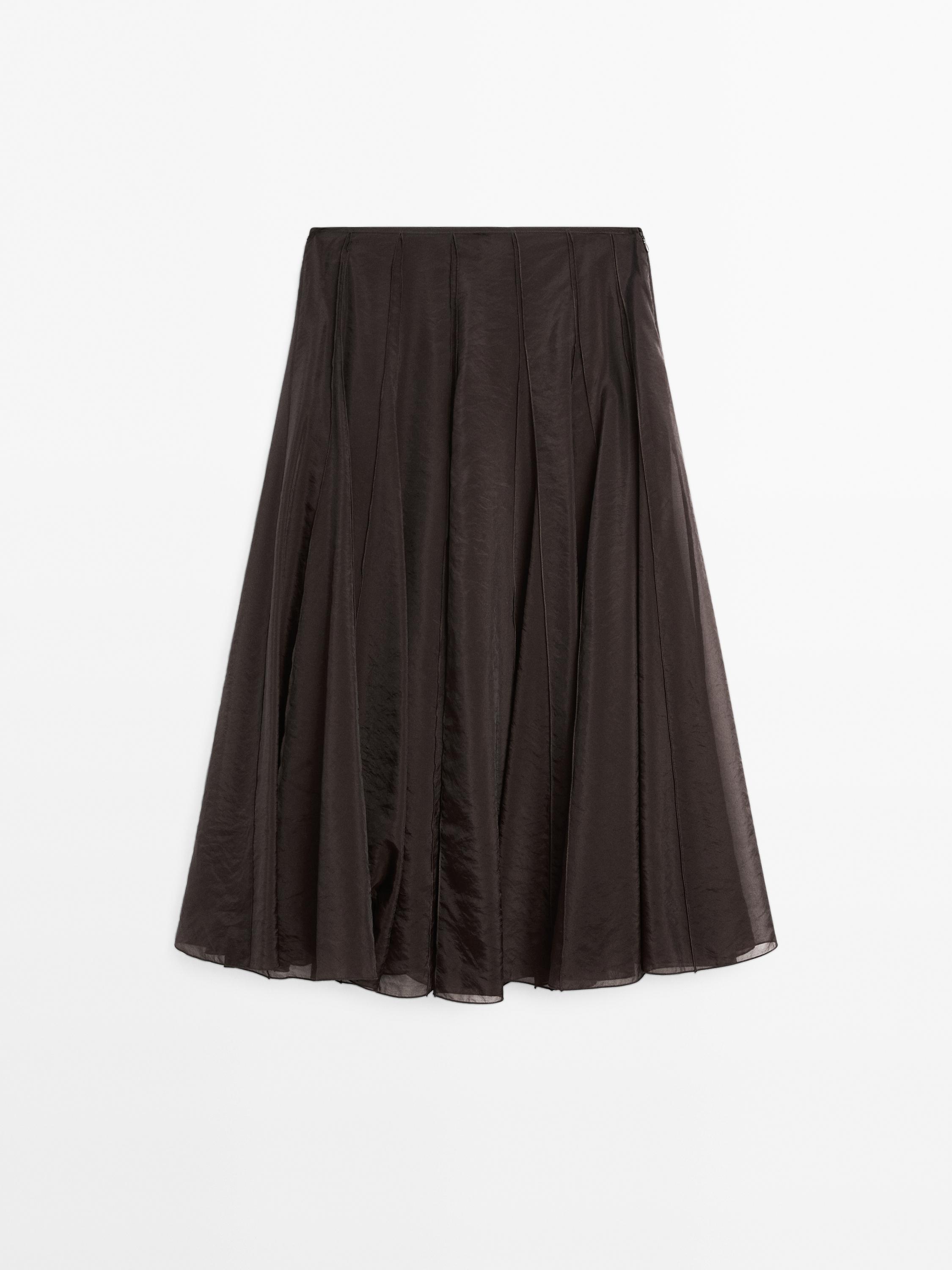 Gonna lunga voluminosa con godet