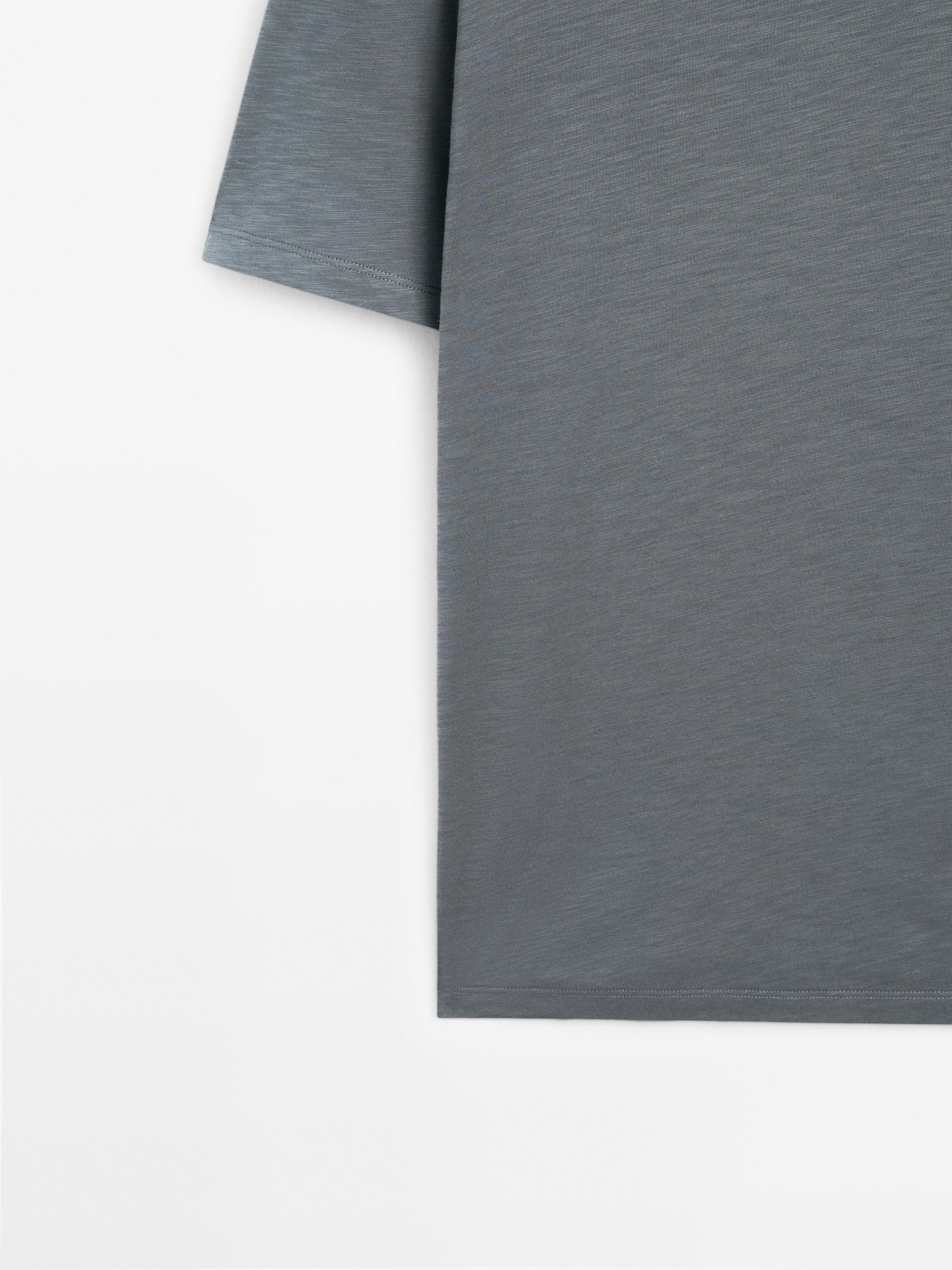 100% cotton T-shirt with fabric detail