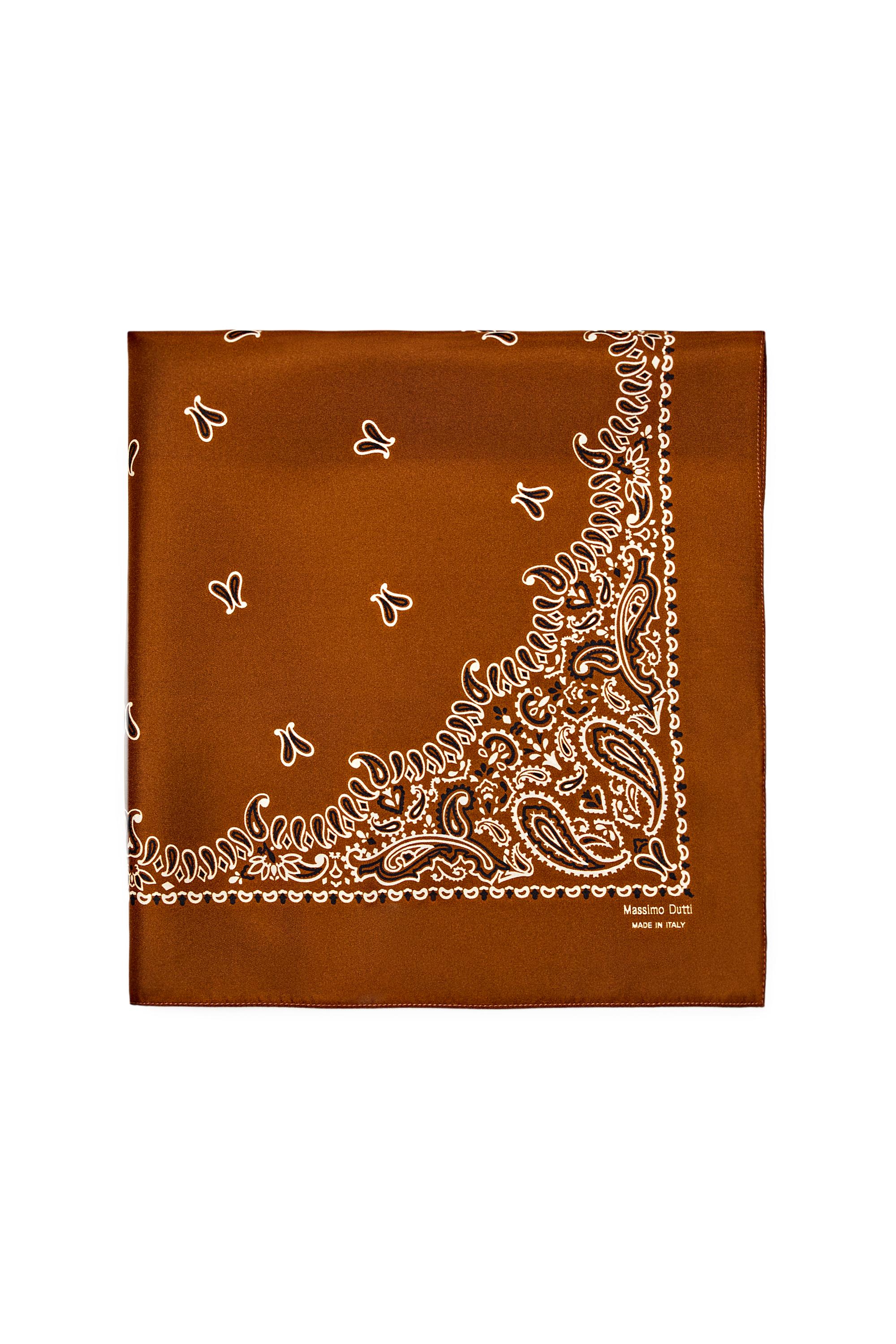 Paisley print scarf — Caramel