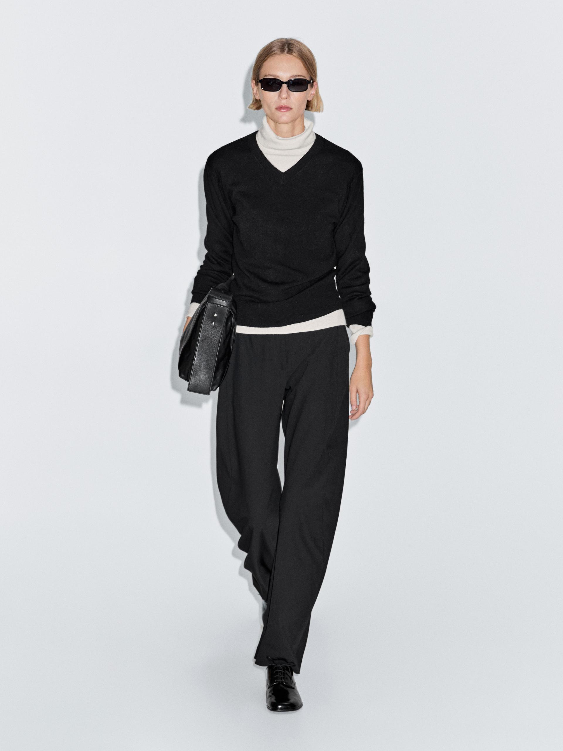 Camisola De Malha Com Decote Em Bico Em Mistura De Fazenda - Preto - M - Massimo Dutti - Mulher
