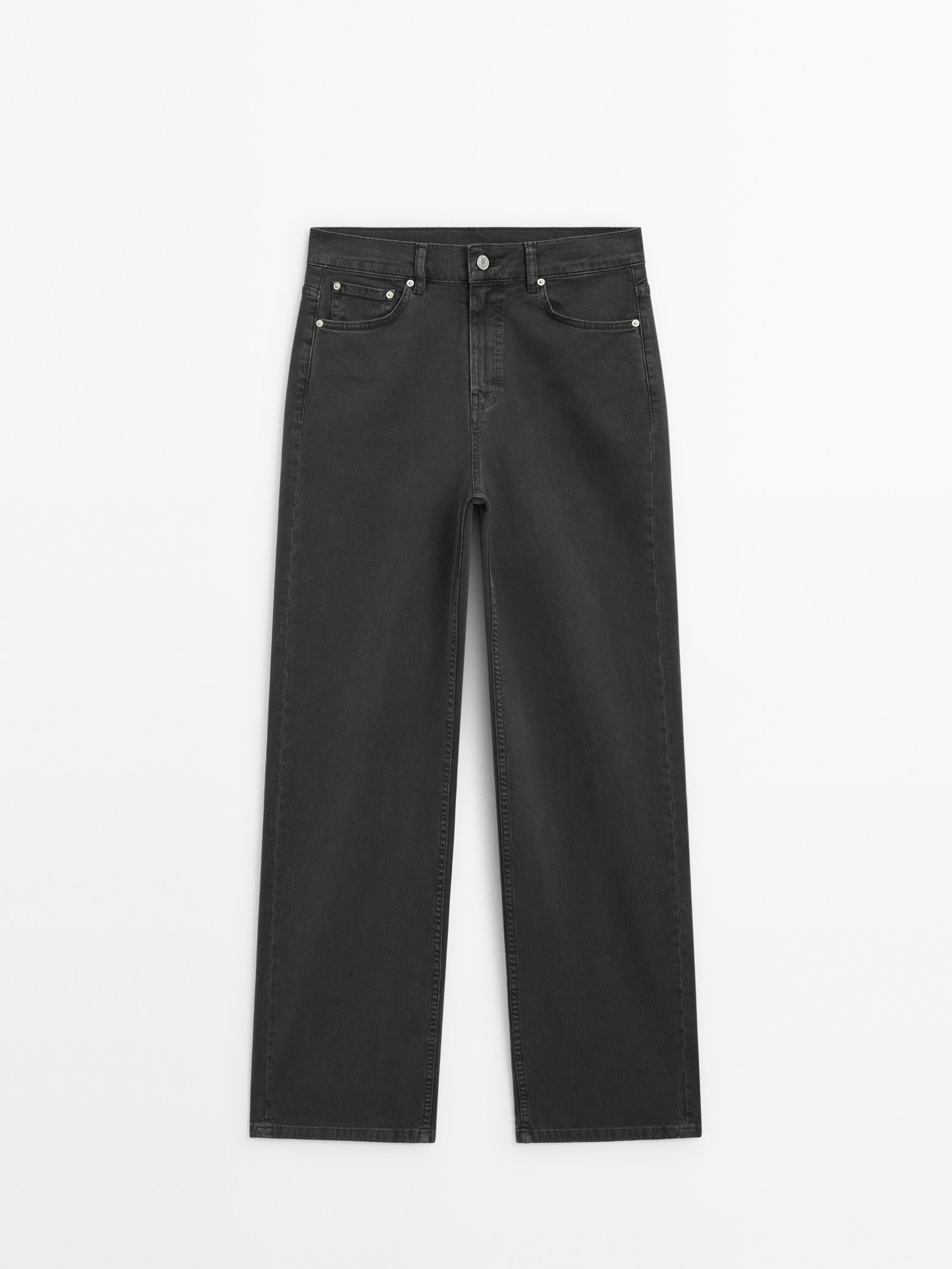 Straight-fit jeans with pockets