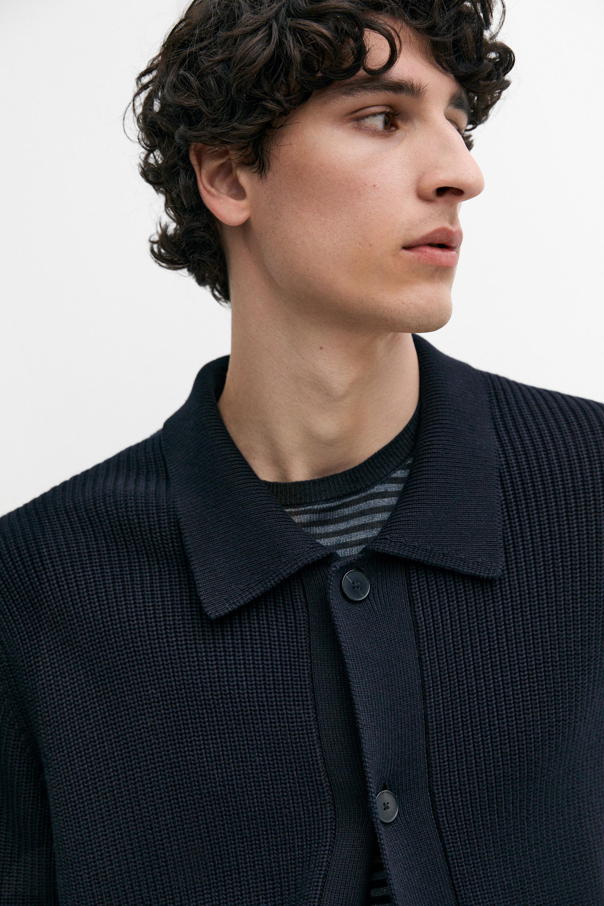 Cotton knit cardigan with pockets — NAVY BLUE