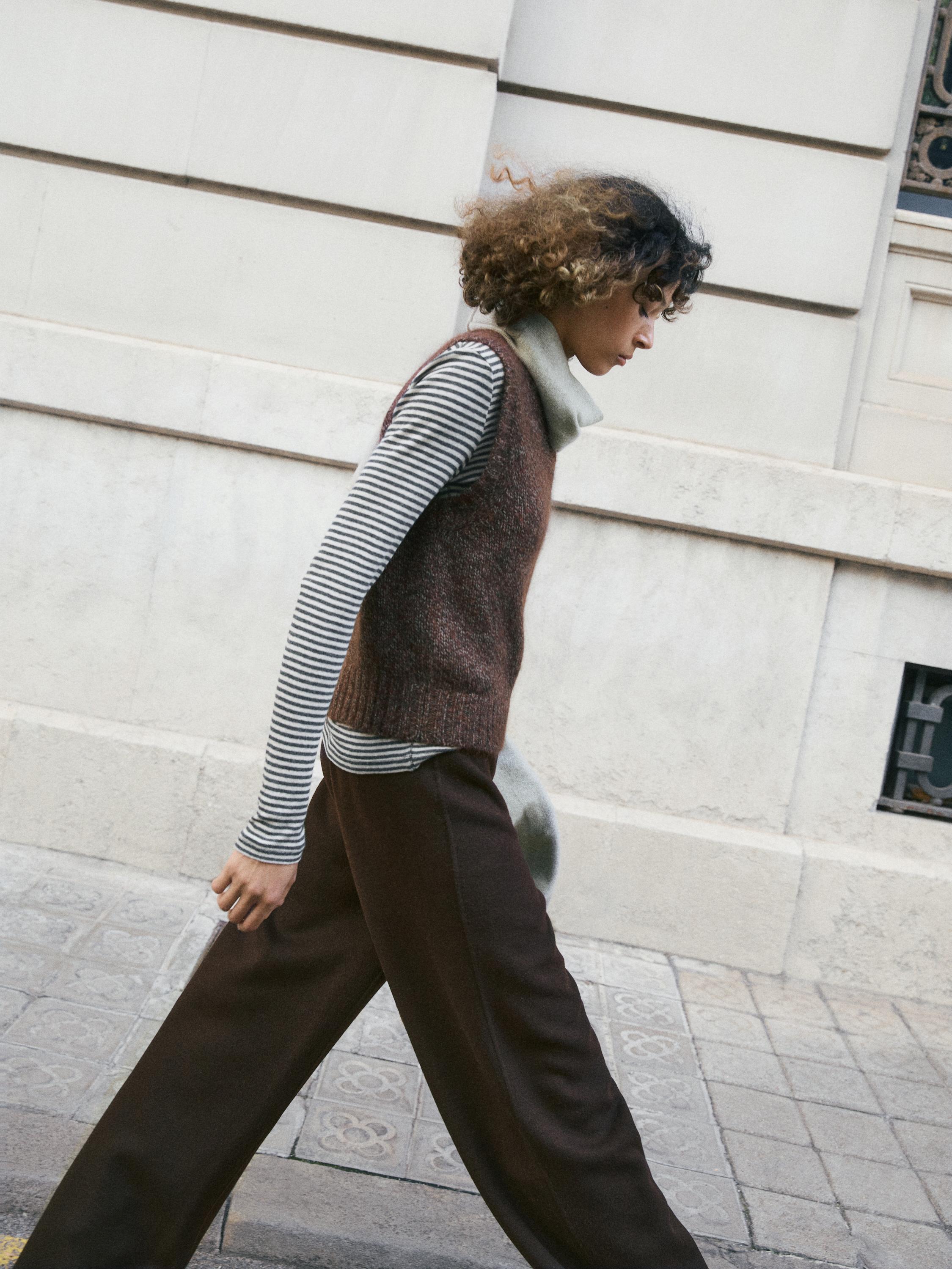 플렉트 알파카와 펠트 텍스처 베스트