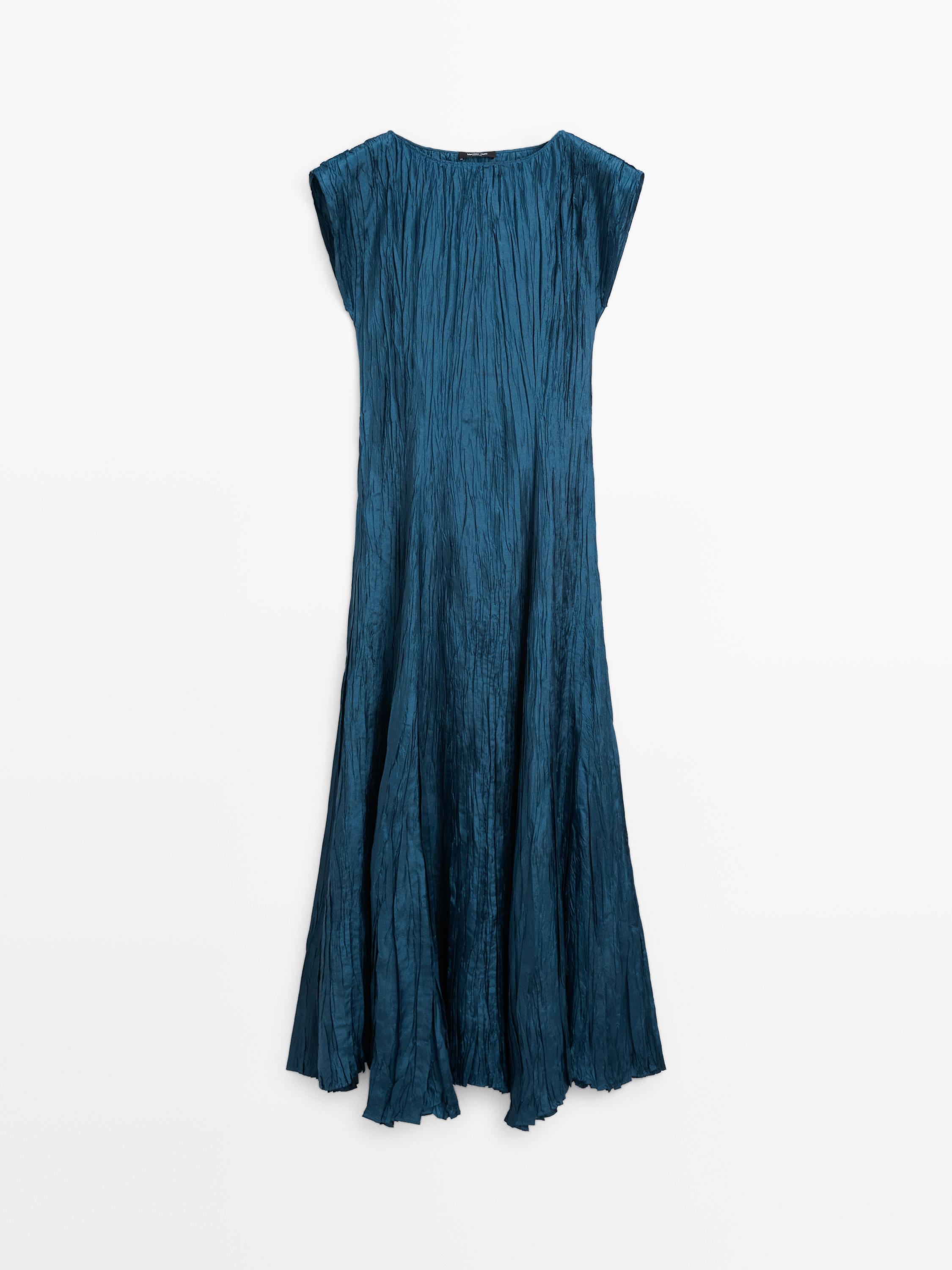 Robe longue plissée
