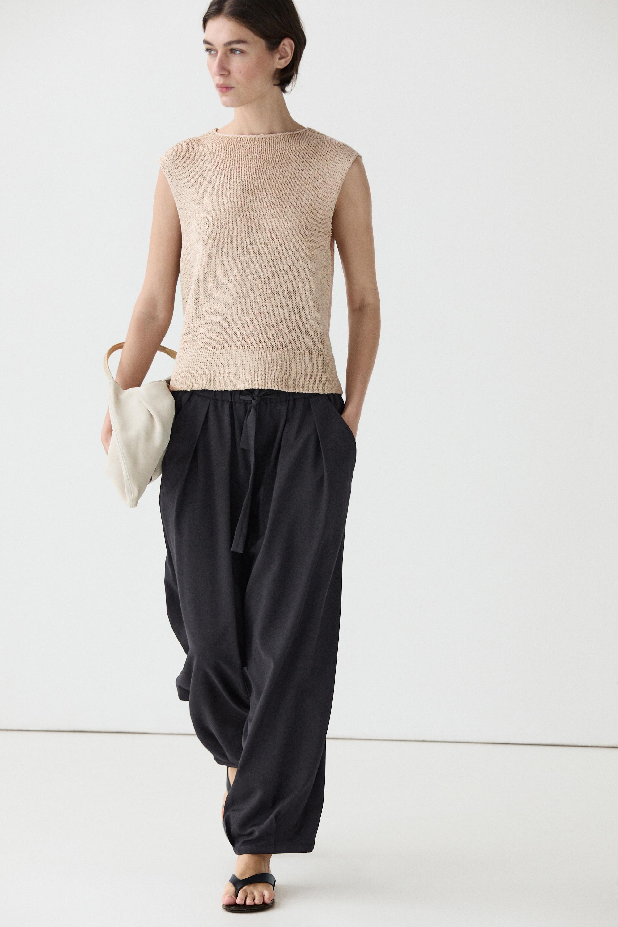 Voluminous wide-leg pleated trousers — NAVY BLUE