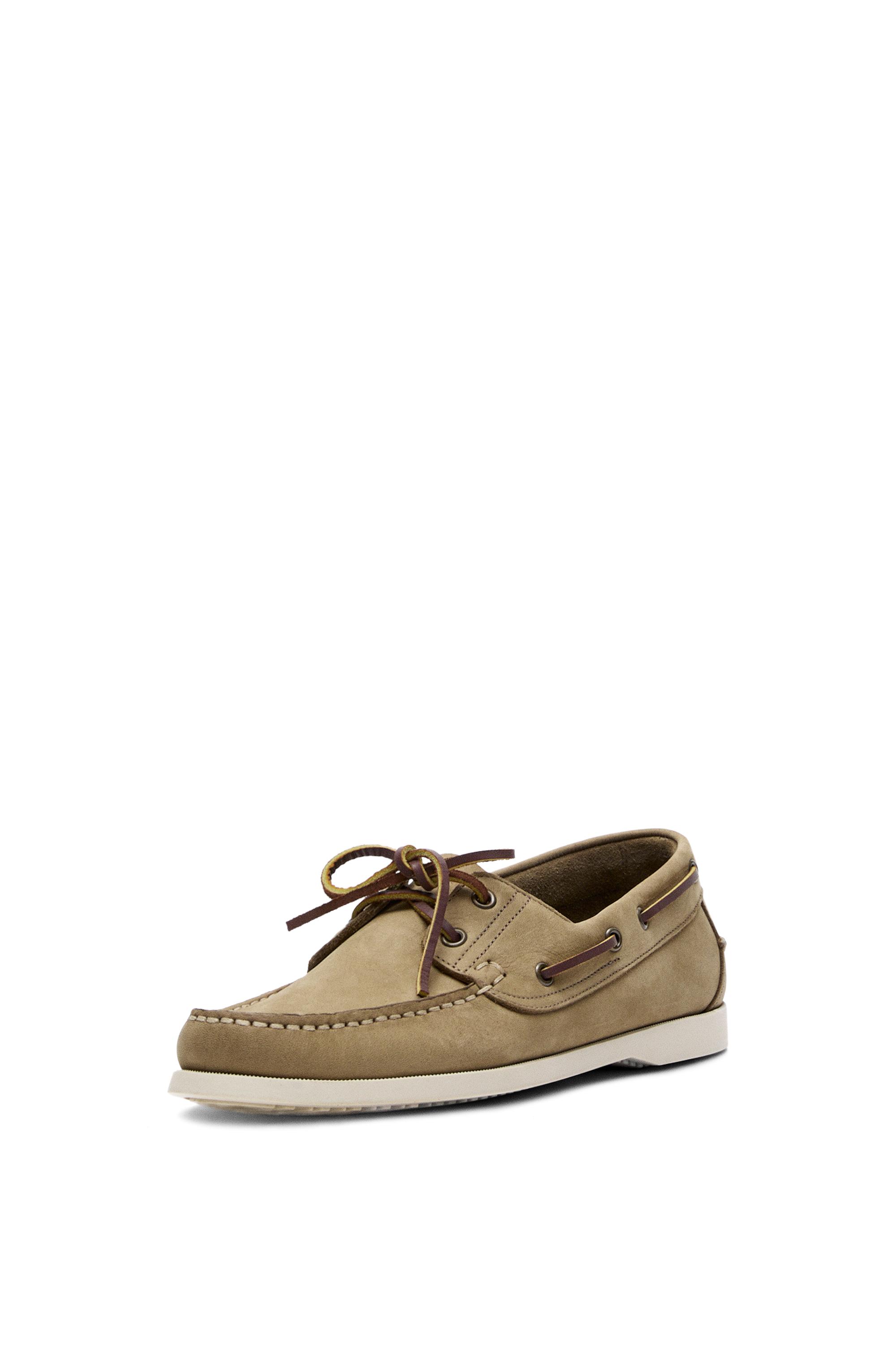 Leather deck shoes — SAND BROWN