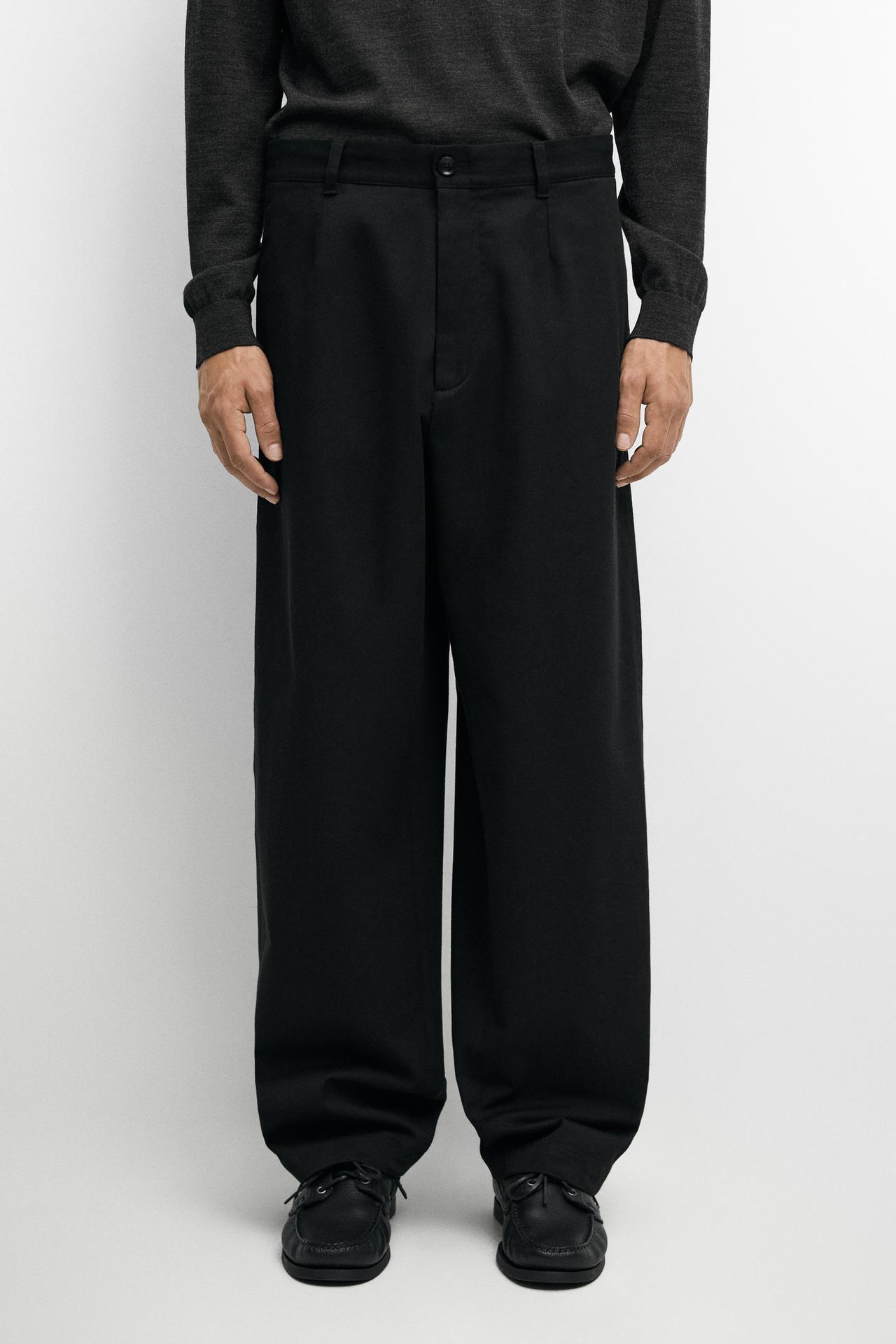 Barrel fit pants with pleat detail — BLACK