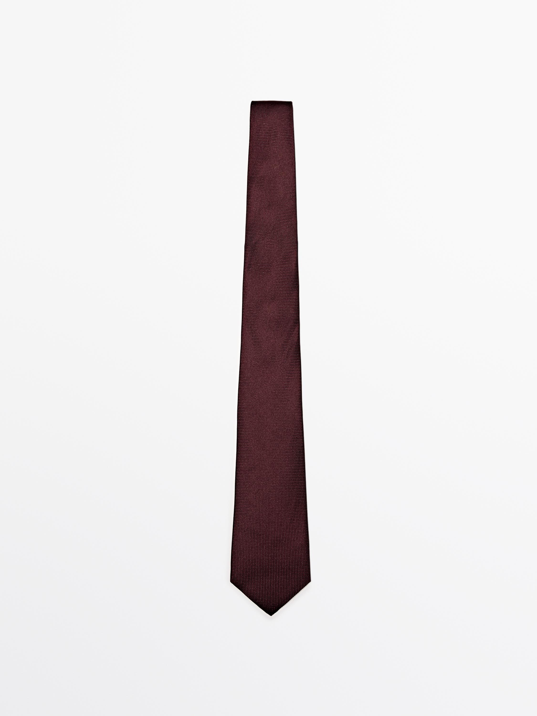100% mulberry silk tie