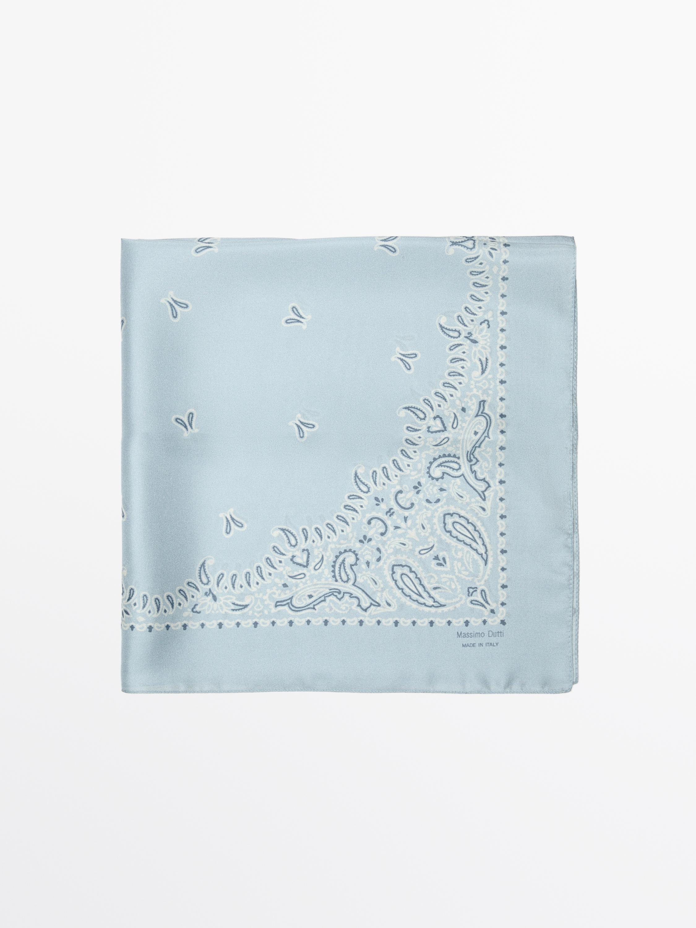 Bandana i 100 % silke med paisleymönster