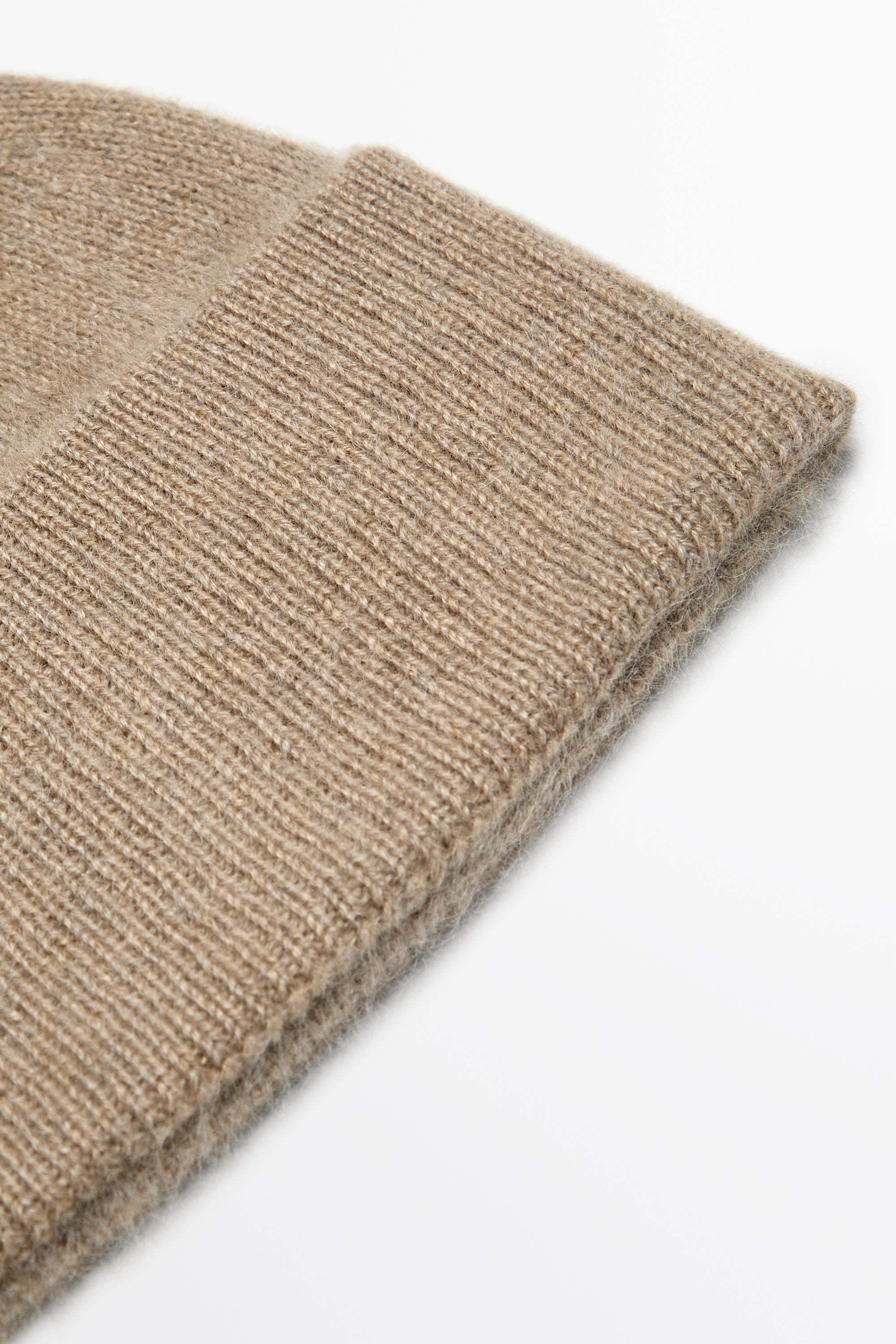 100% cashmere knit beanie — CREAM