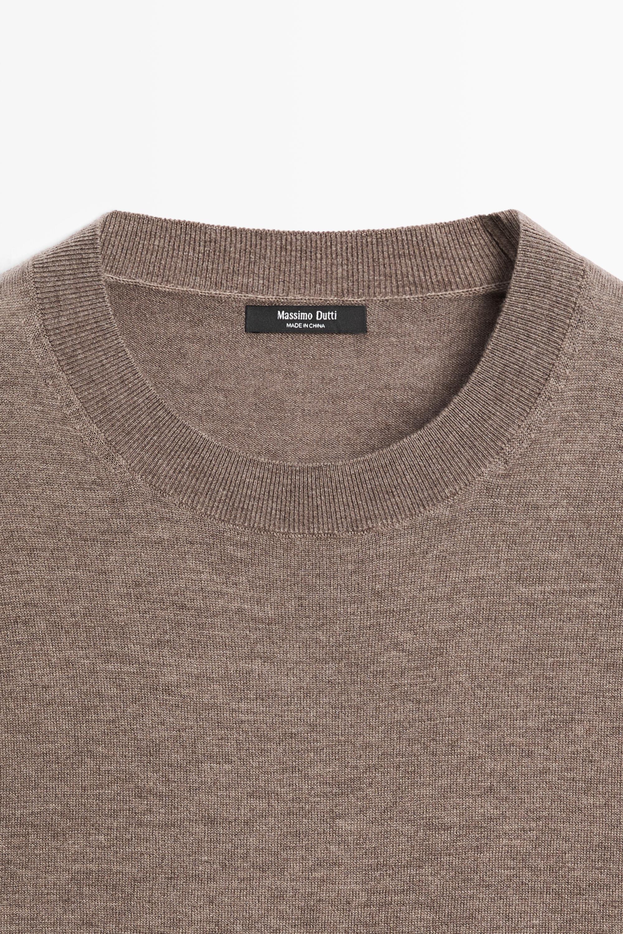 Fine knit round neck sweater — MOLE BROWN