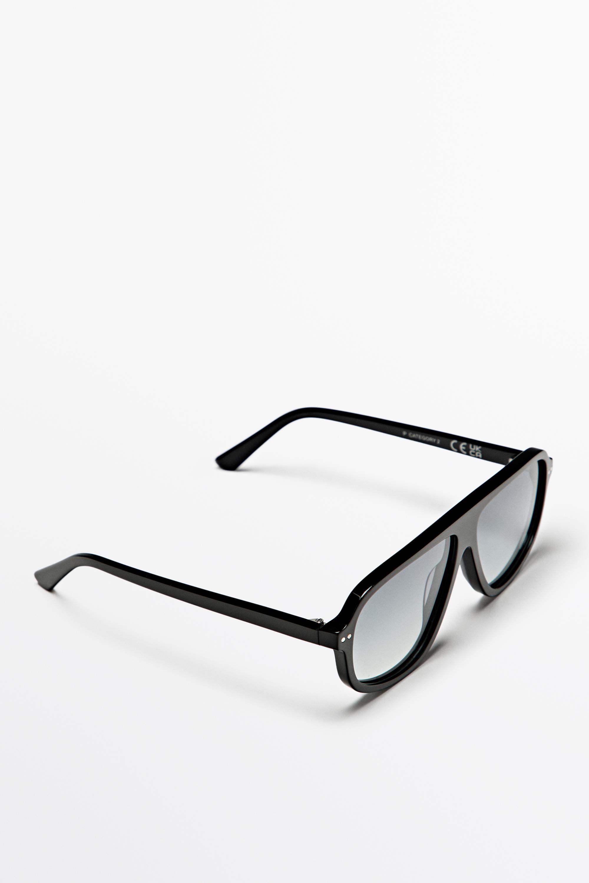 Aviator sunglasses — BLACK