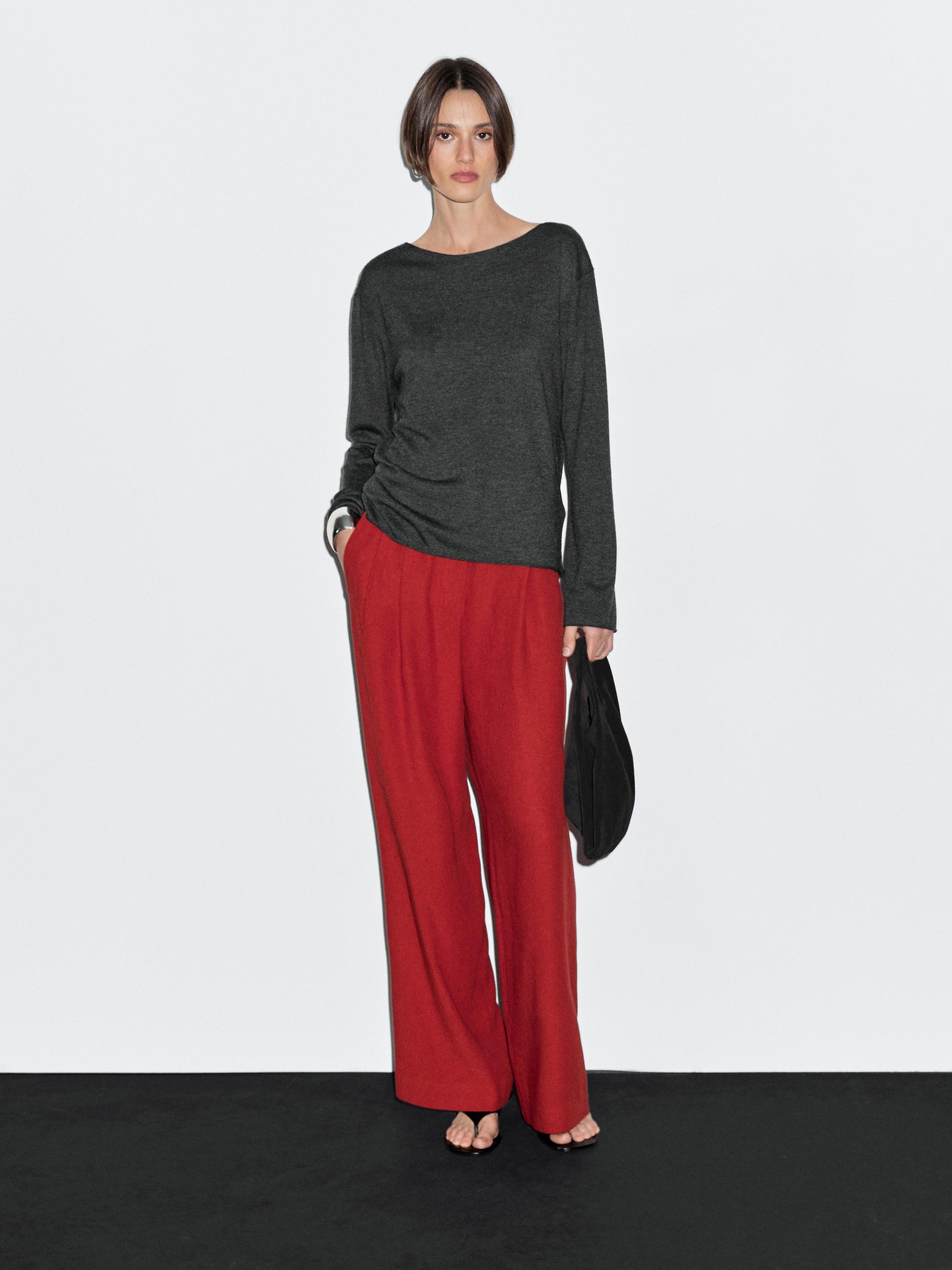 Boat neck jumper with wool