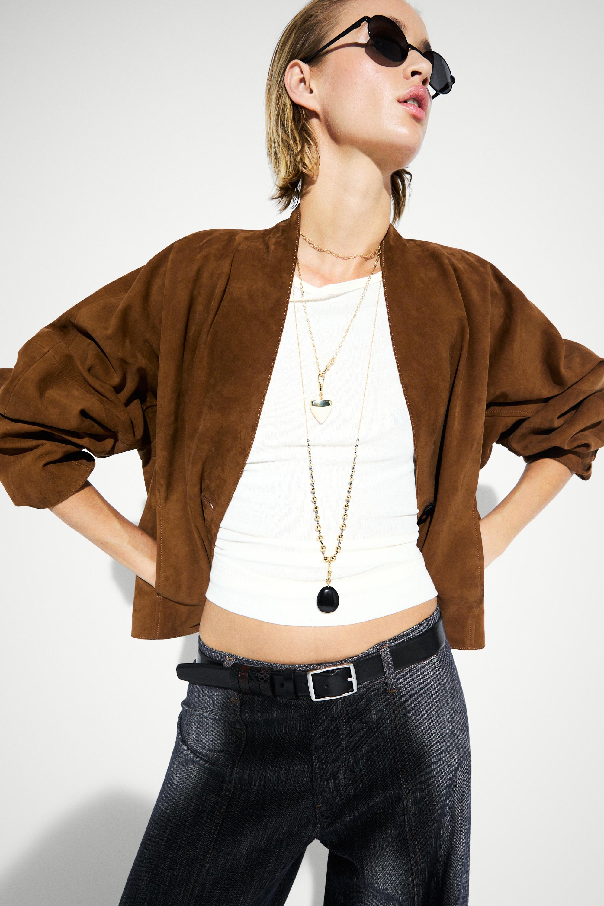 Suede V-neck balloon jacket — CAMEL