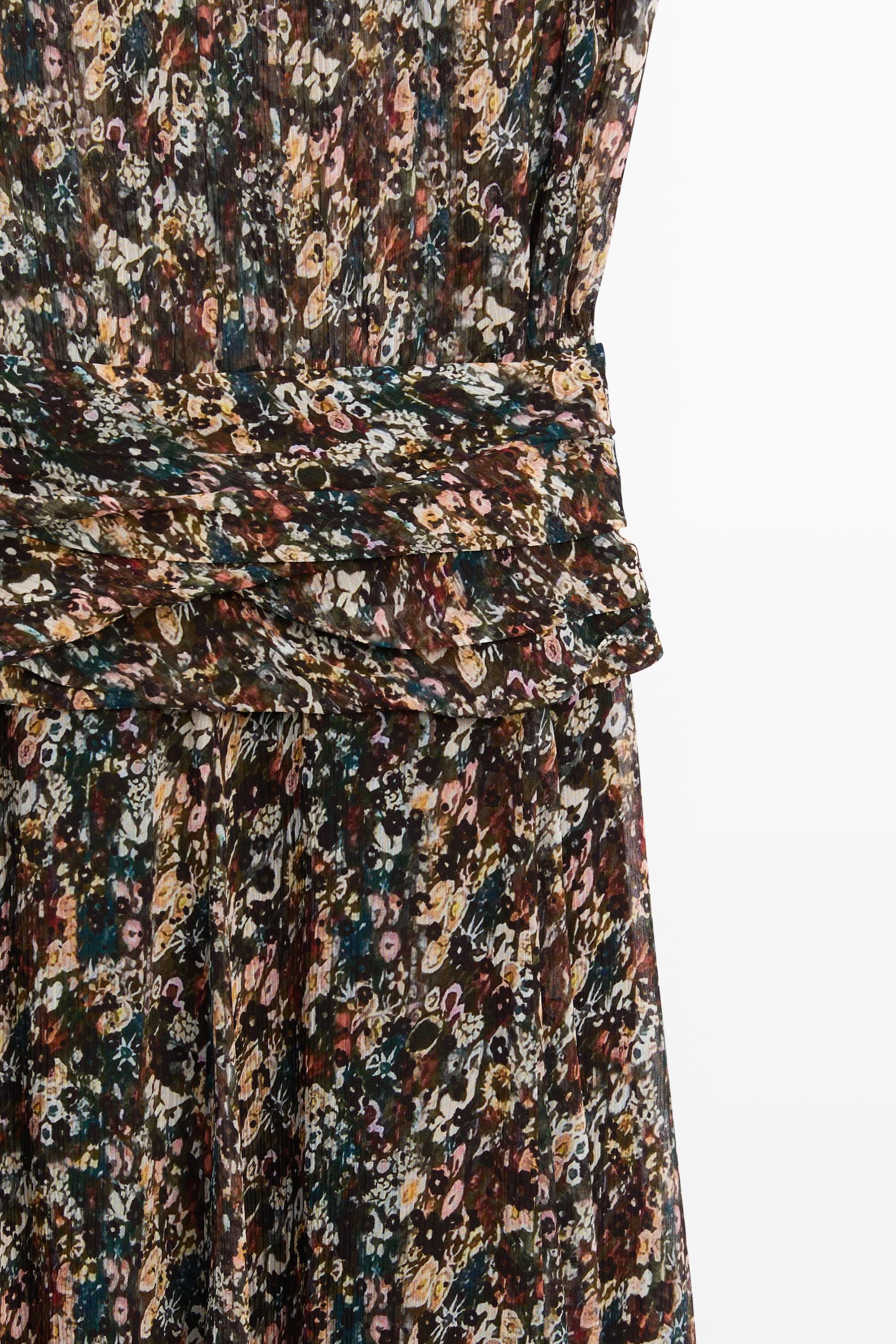 Printed dress with sash detail — BLACK