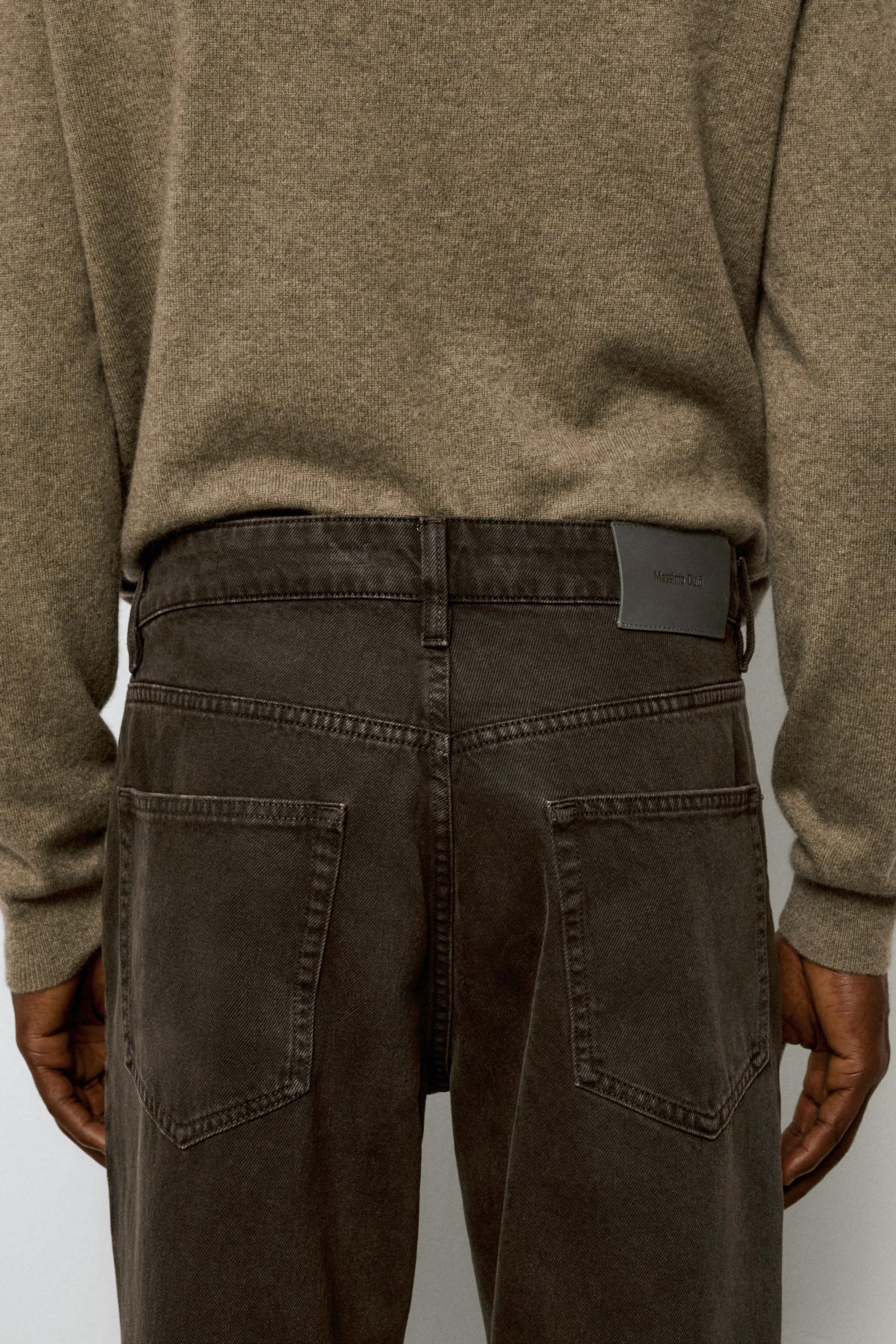 Tapered fit jeans — Chocolate