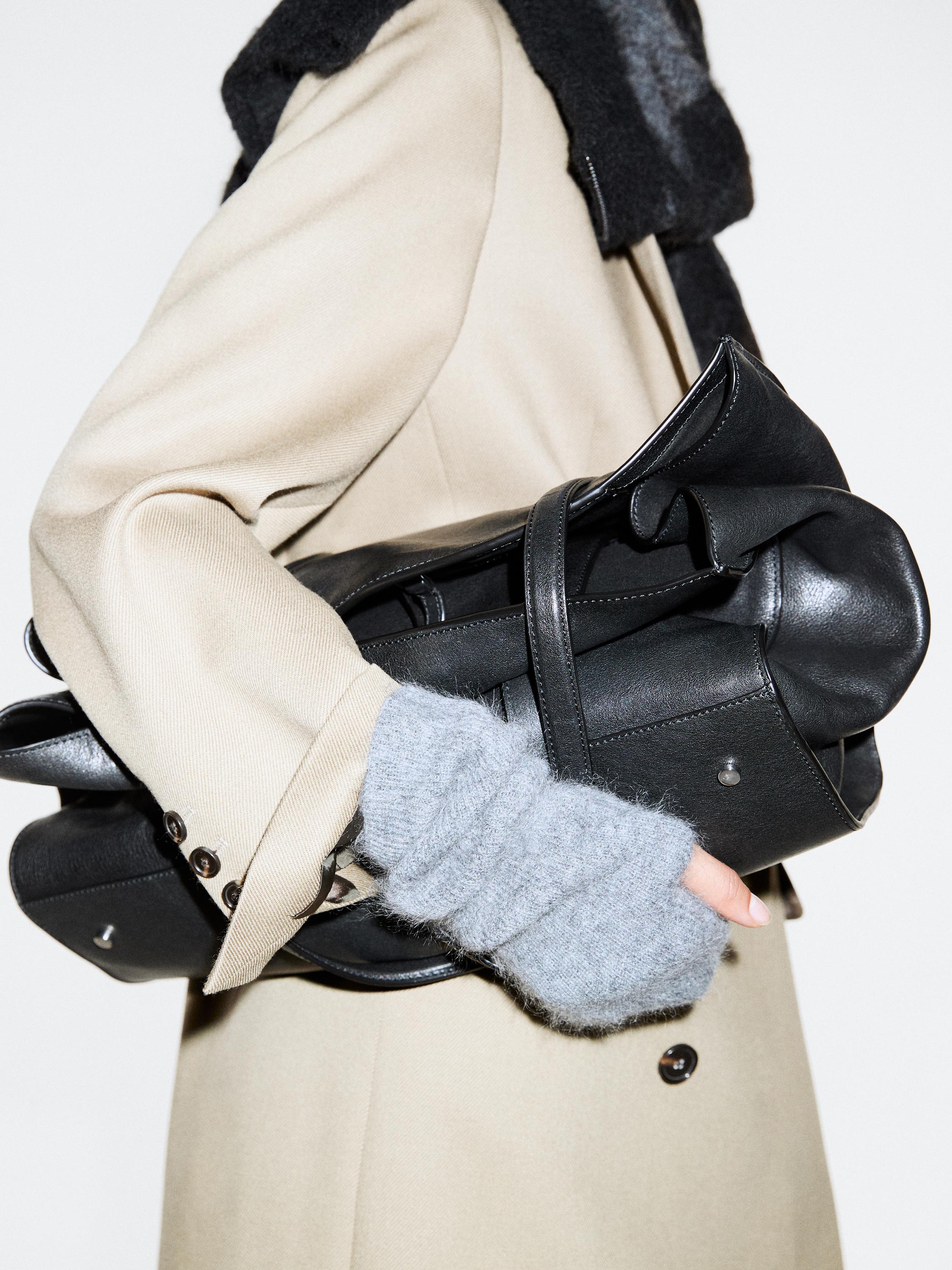 Long knit 100% cashmere mittens