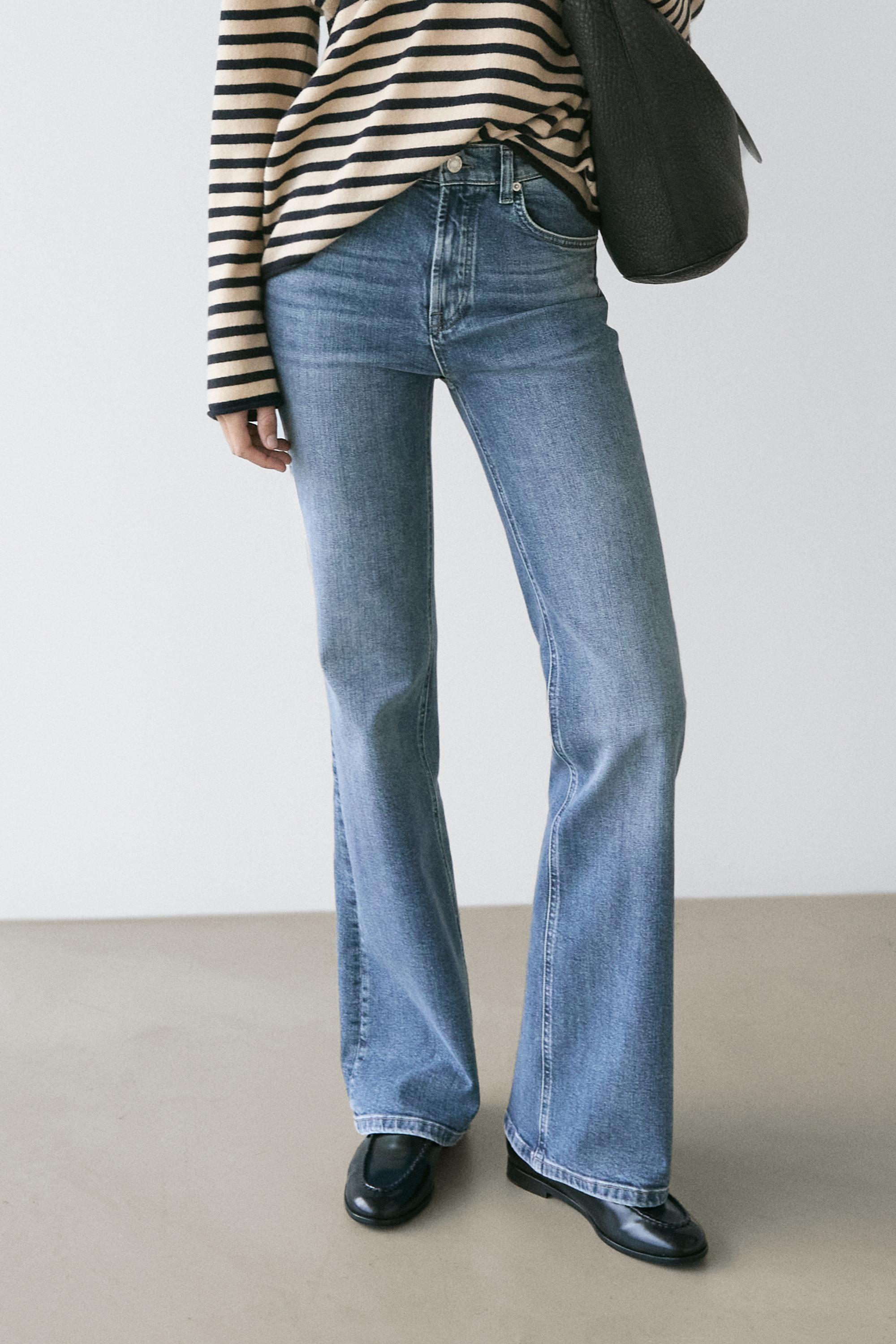 Skinny flare fit jeans — MEDIUM BLUE