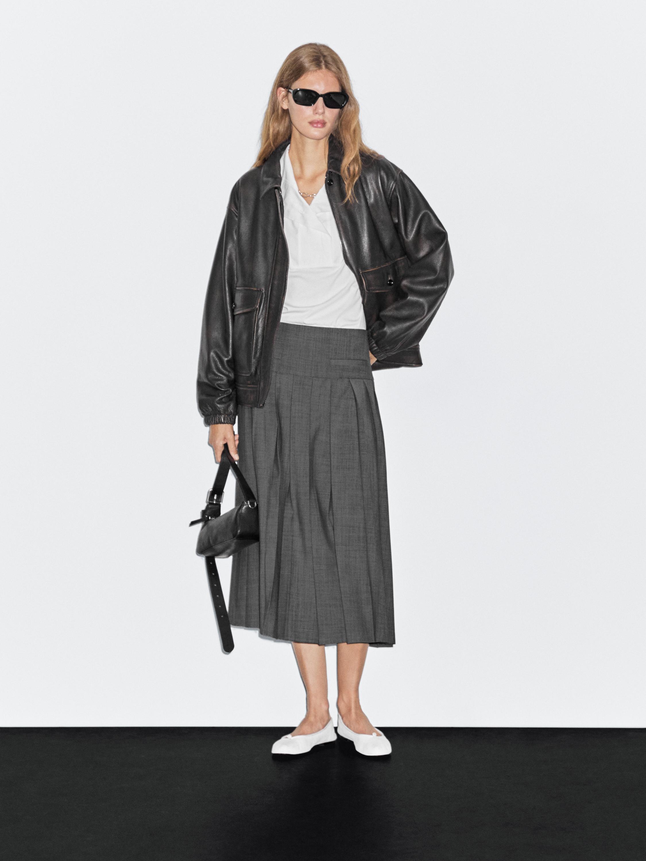 Midi skirt with box pleats