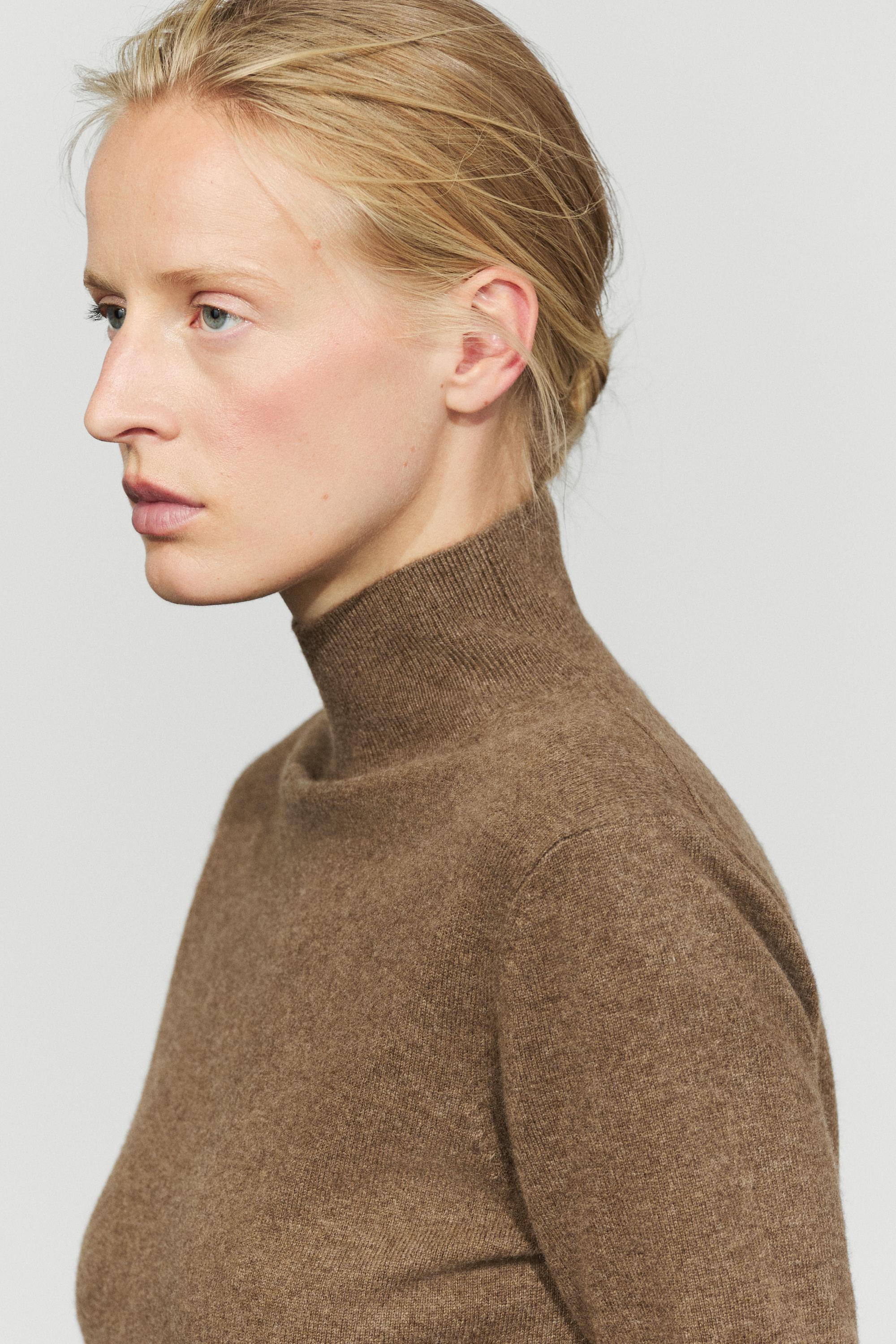 Wool-cashmere blend short sleeve knit sweater — BROWN MARL