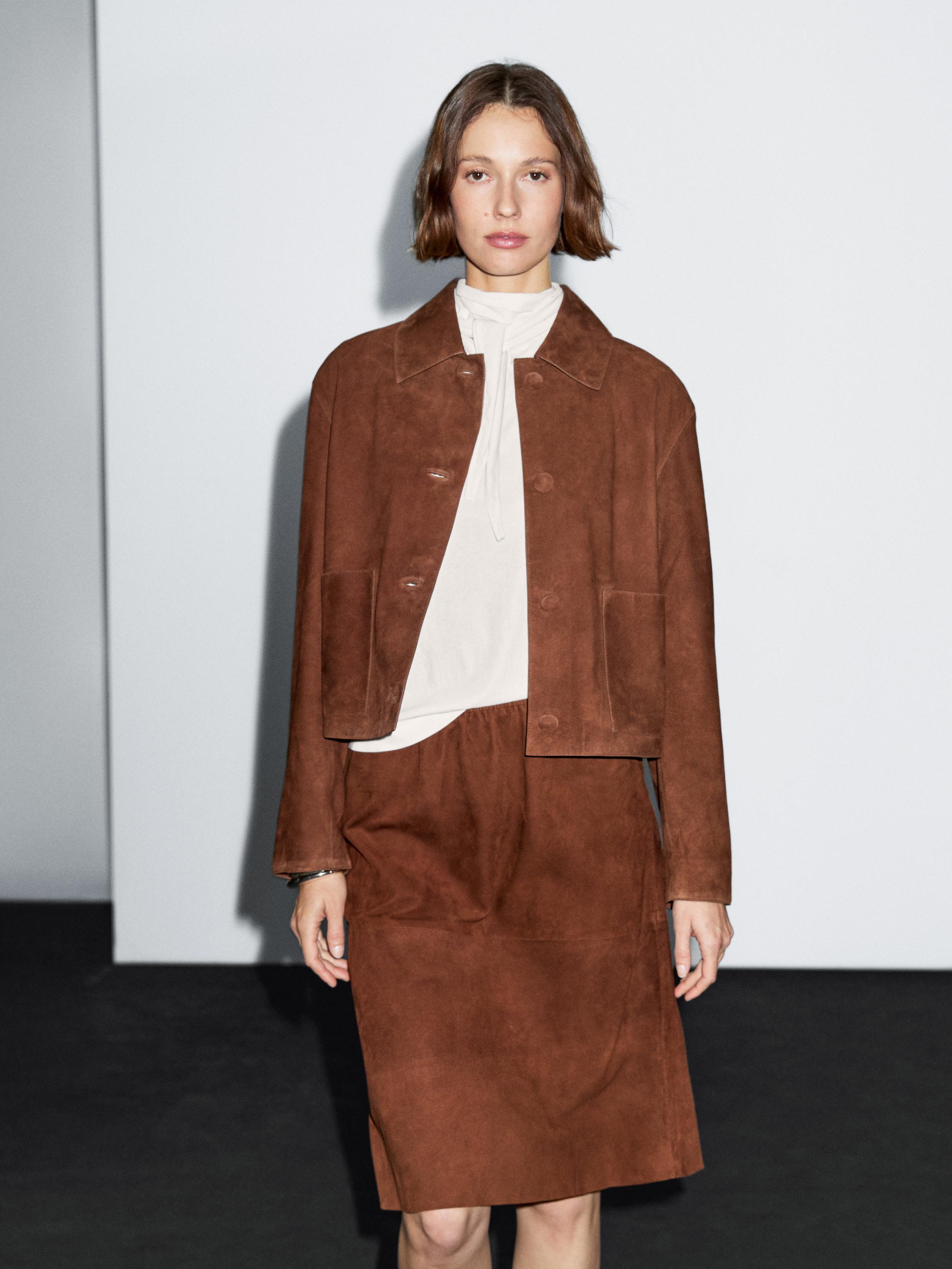 Cropped suede leather-lined jacket with buttons