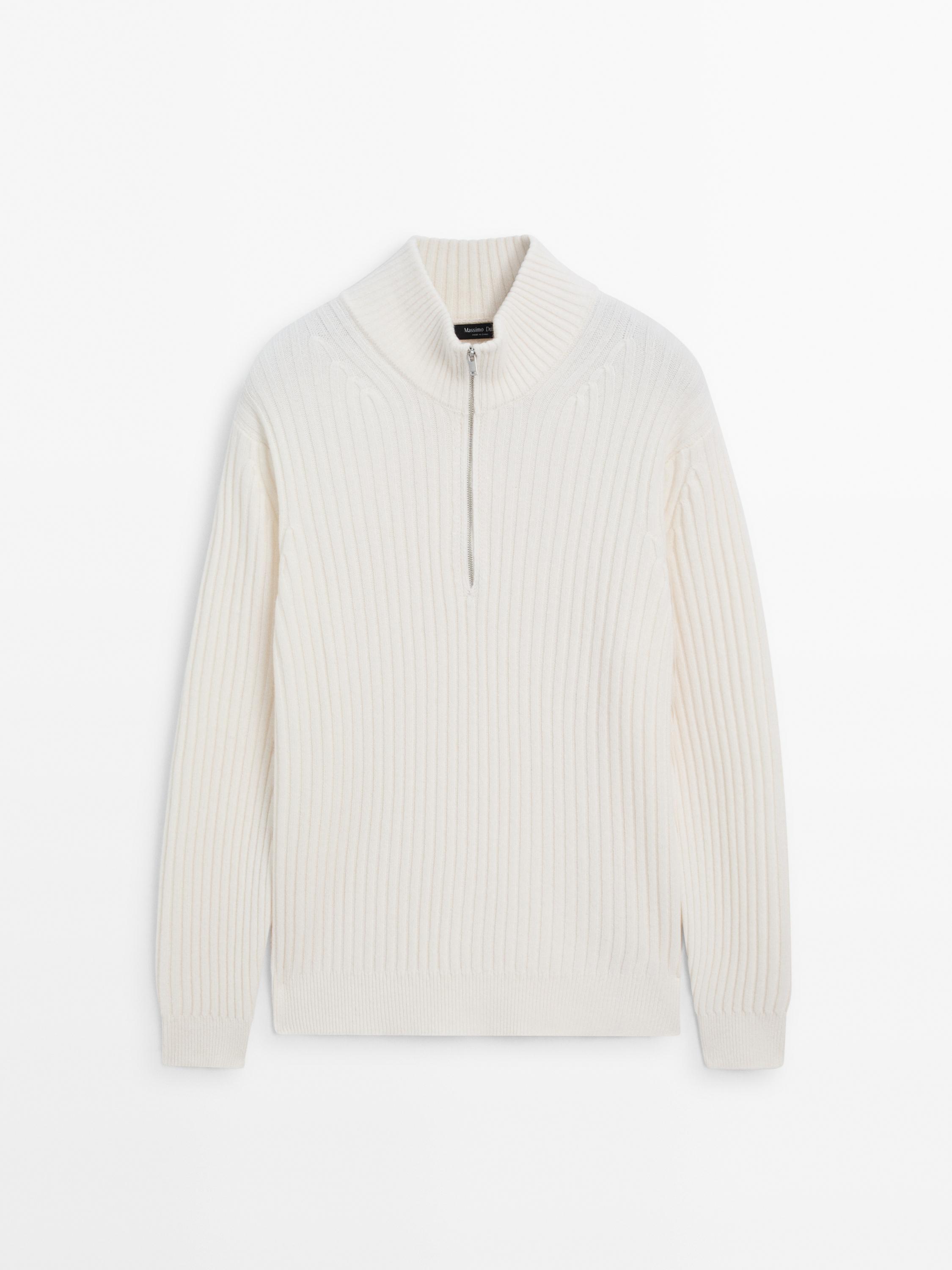 Mock neck knit sweater