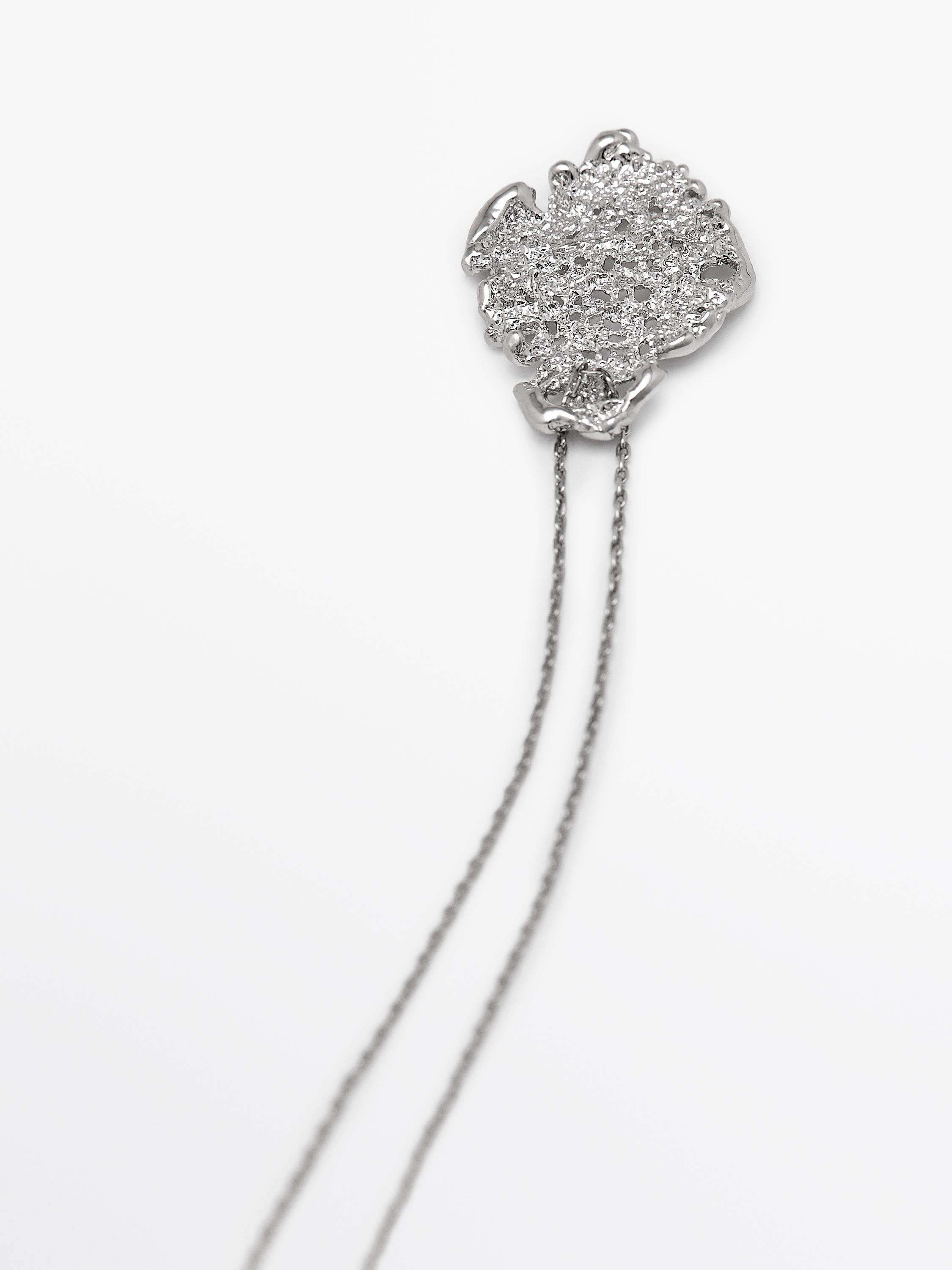 Mini necklace with lace piece pendant — SILVER