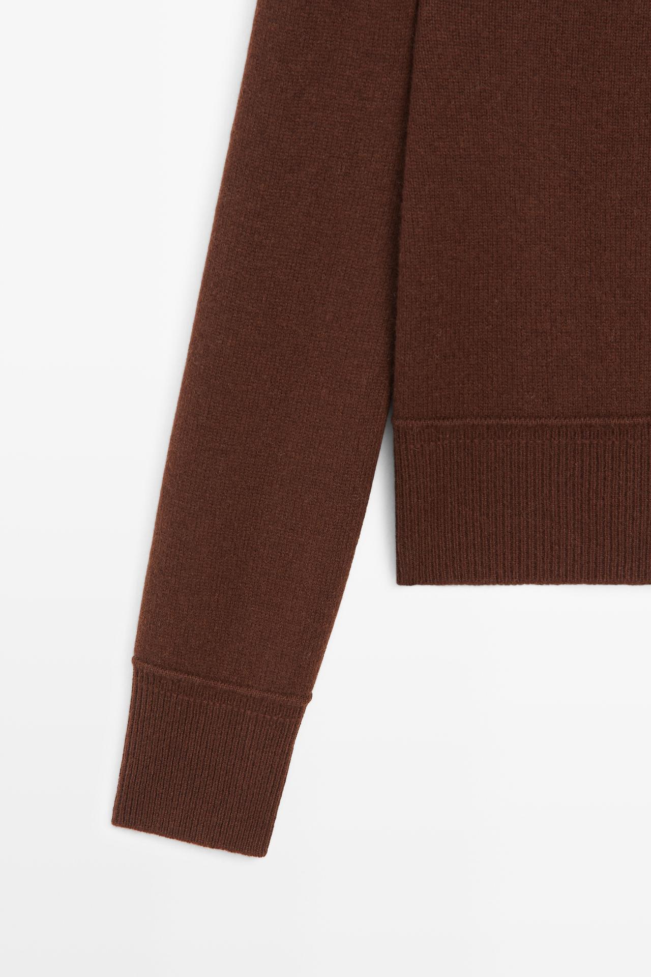 100% Wool Short Knit Cardigan — MAROON