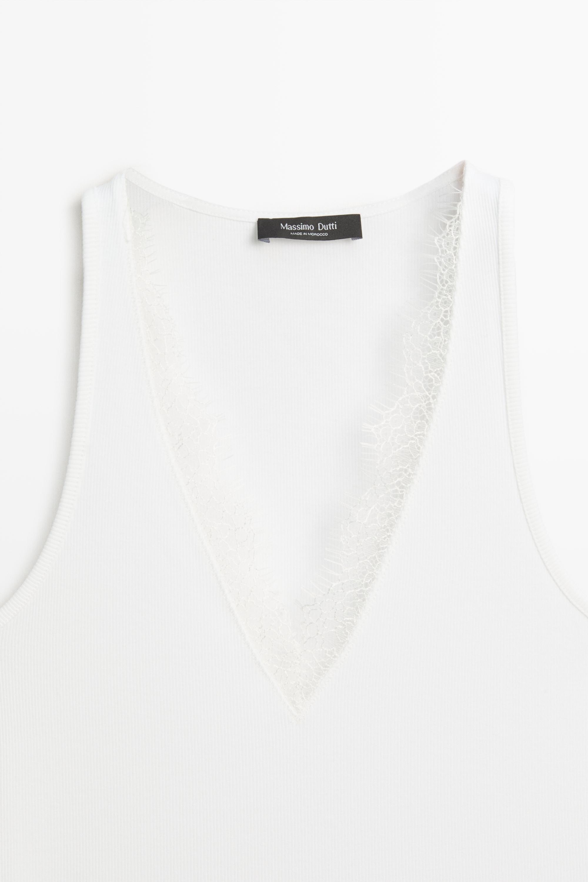 V-neck lace trim camisole top — CREAM