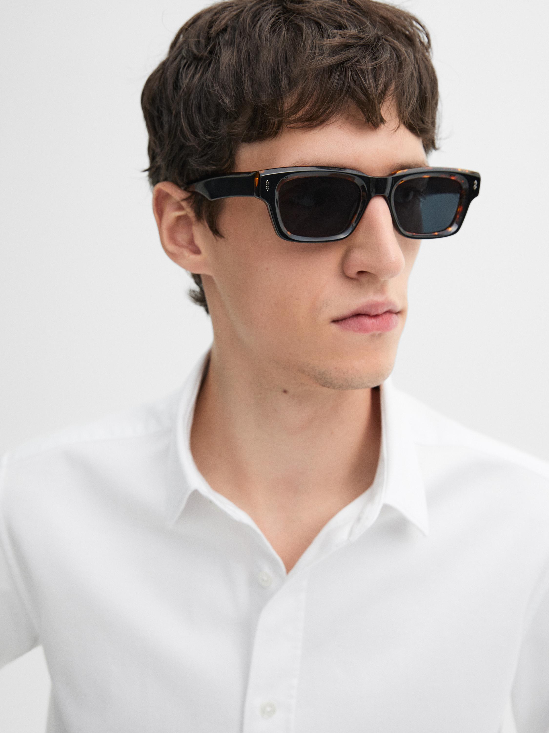 100% cotton regular fit textured shirt