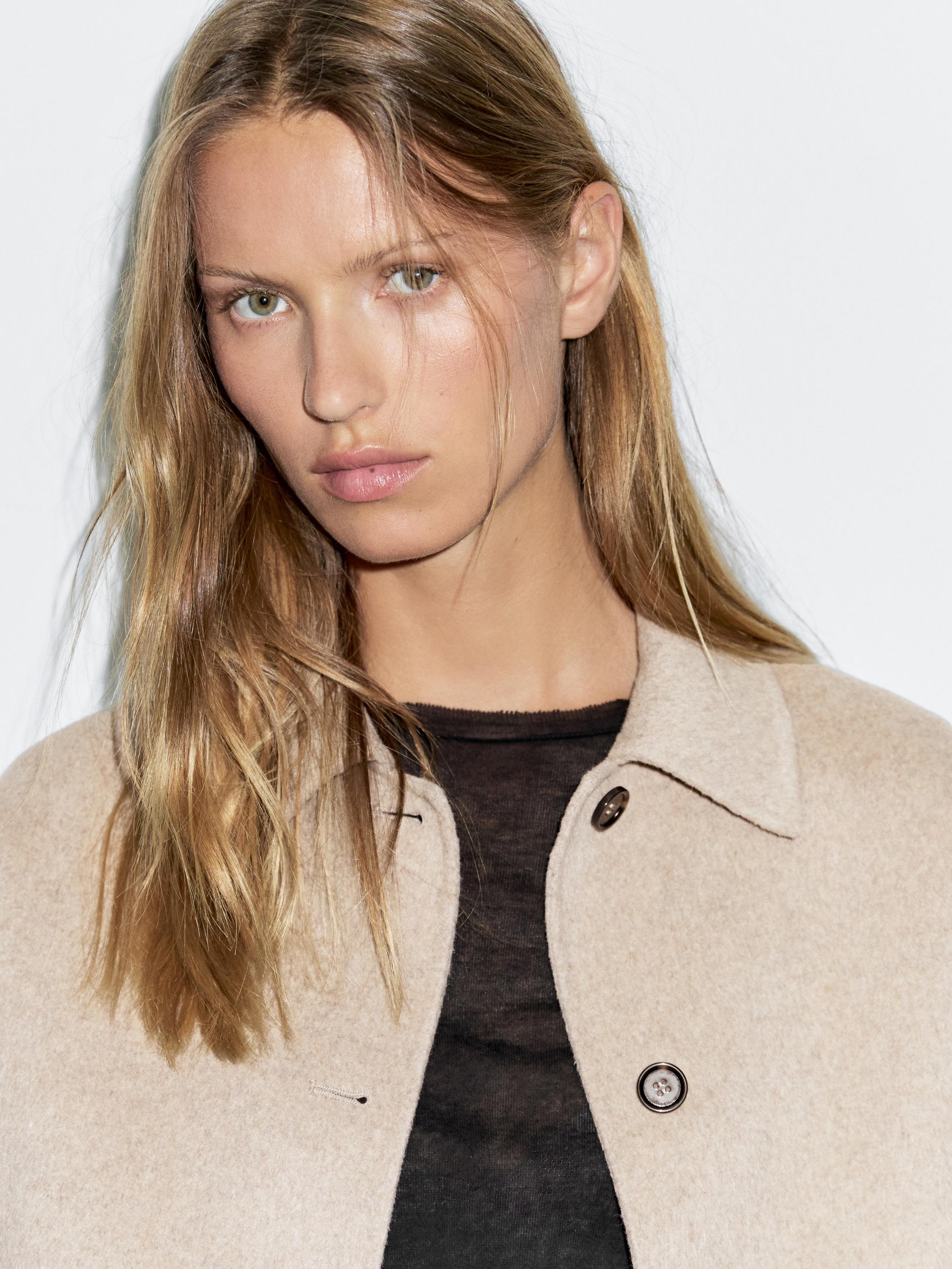 Kurzer Mantel mit Wolle