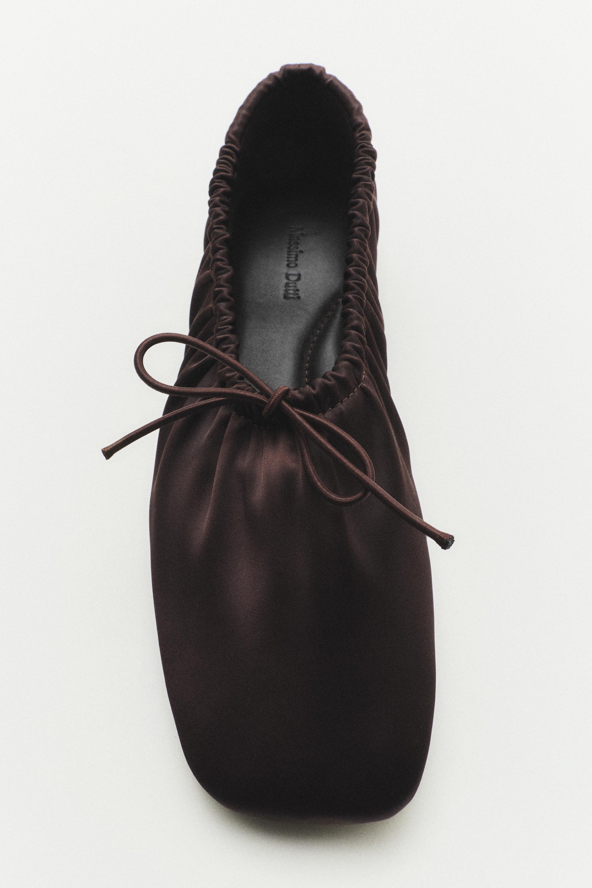 Ruched bow ballet flats — BROWN