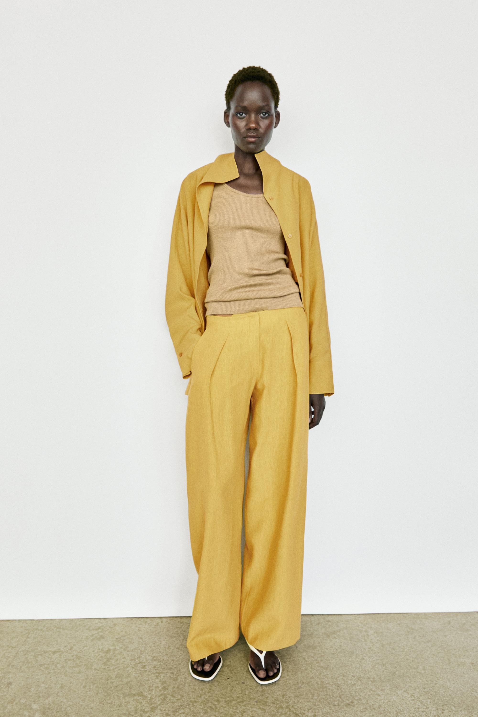 Wide-leg flowing linen blend pleated pants — MUSTARD YELLOW