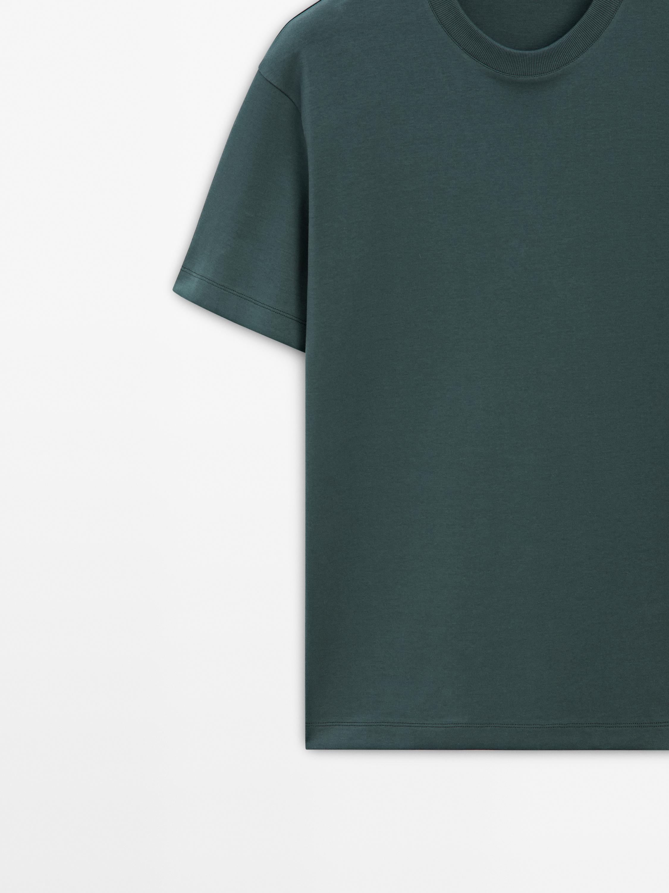 100% cotton medium weight T-shirt