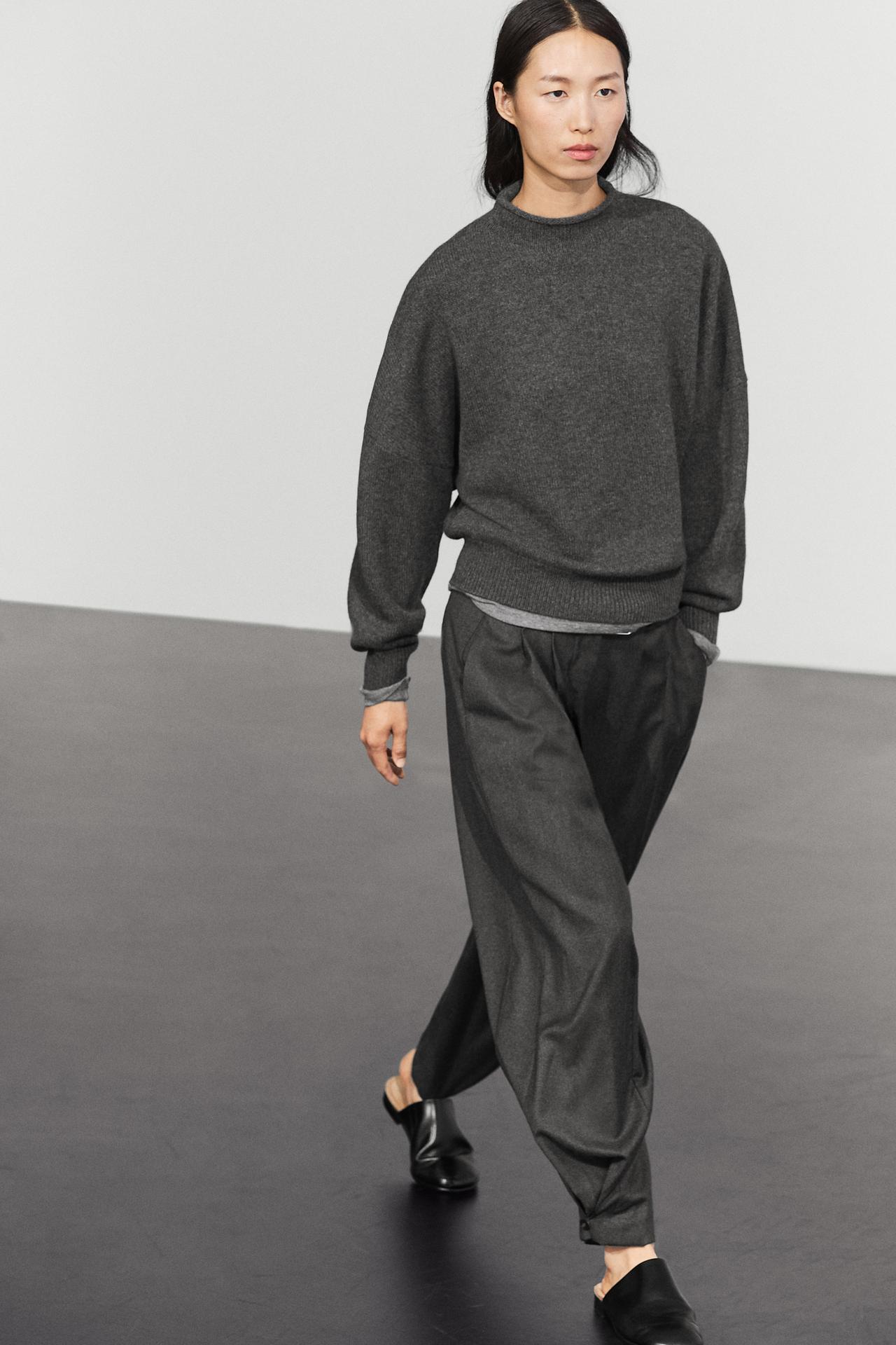 100% wool oversize knit sweater — DARK GREY