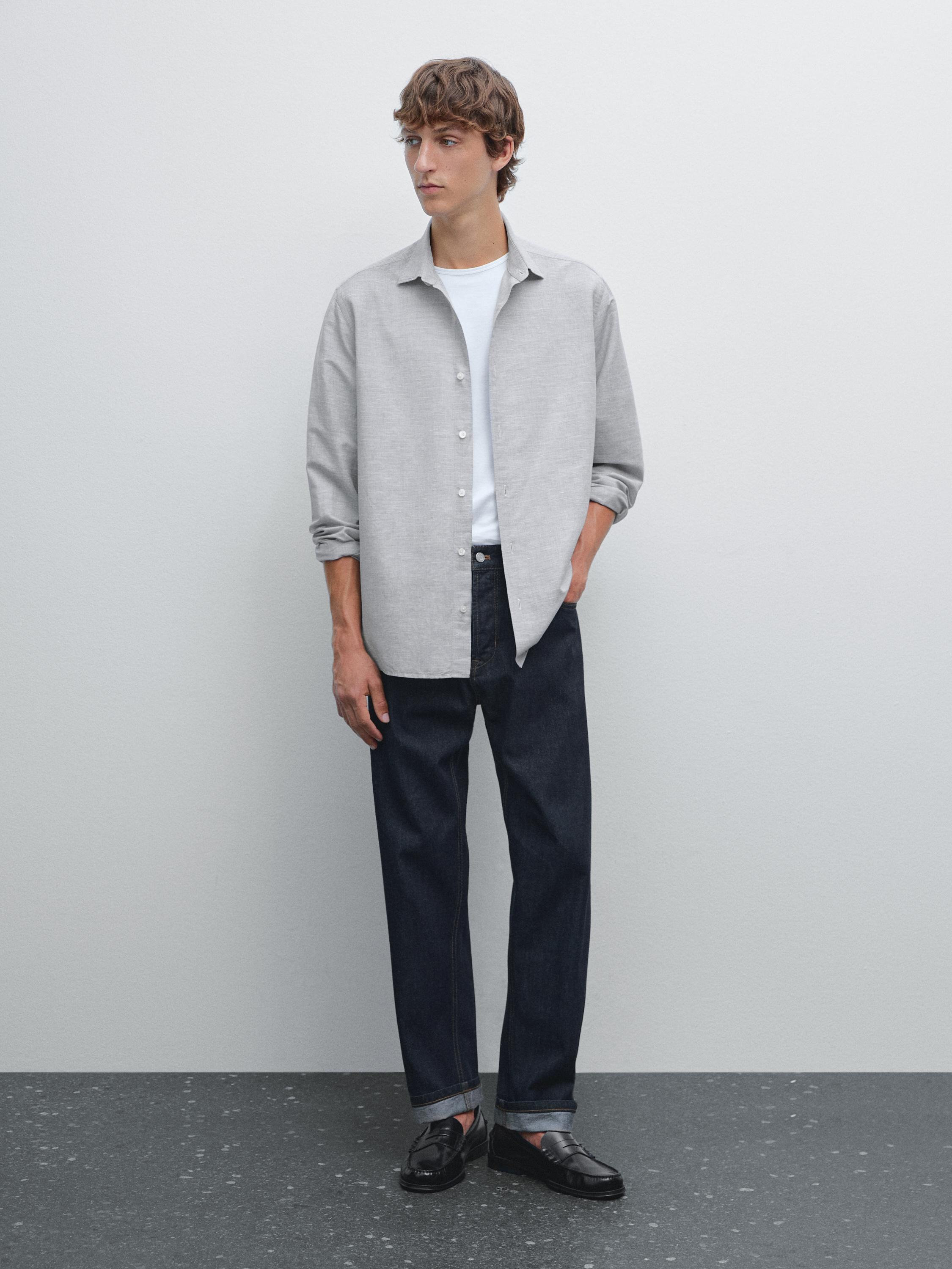 Рубашка классического кроя из меланжевой ткани