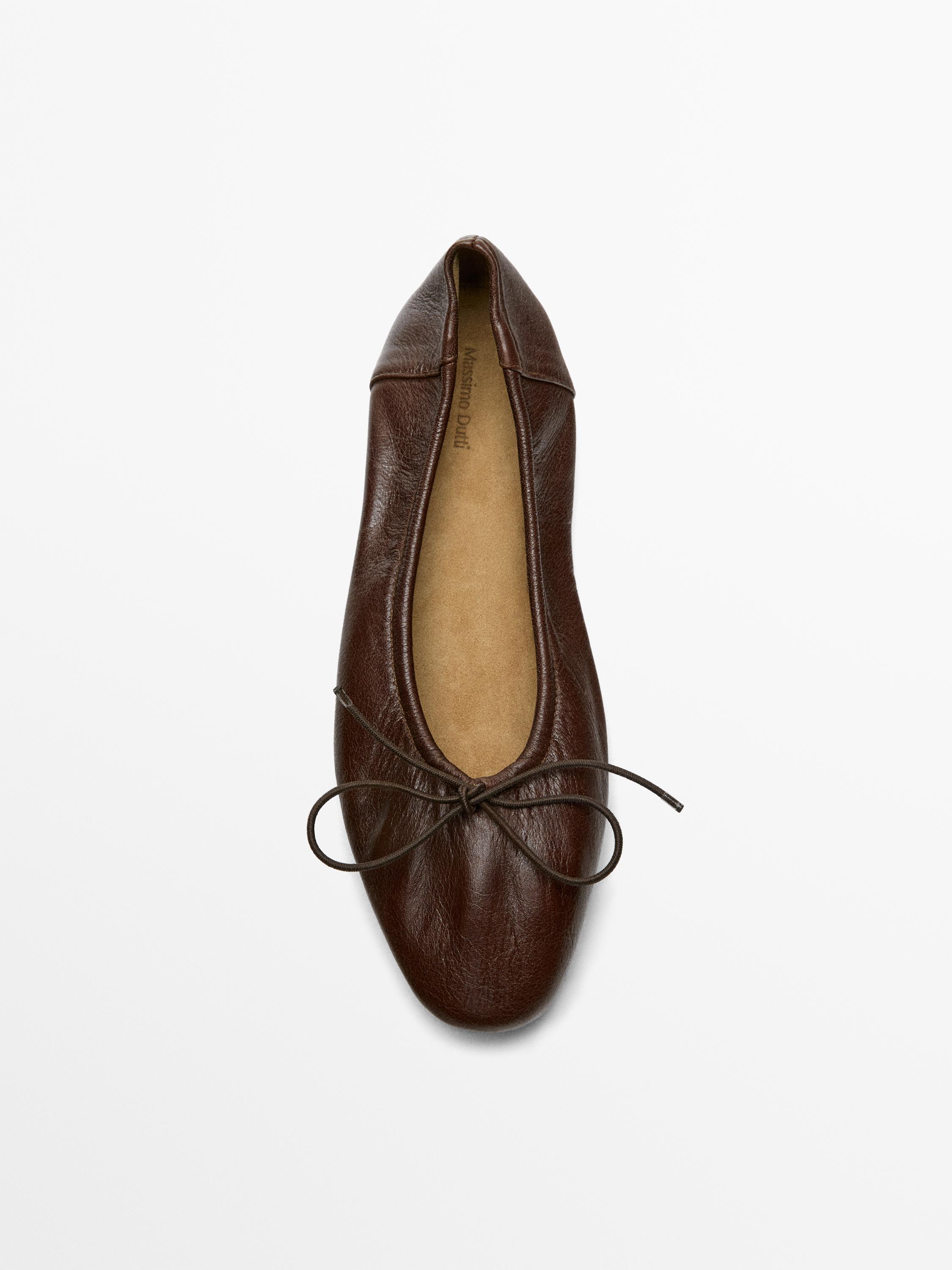 Gathered ballet flats with bow — BROWN