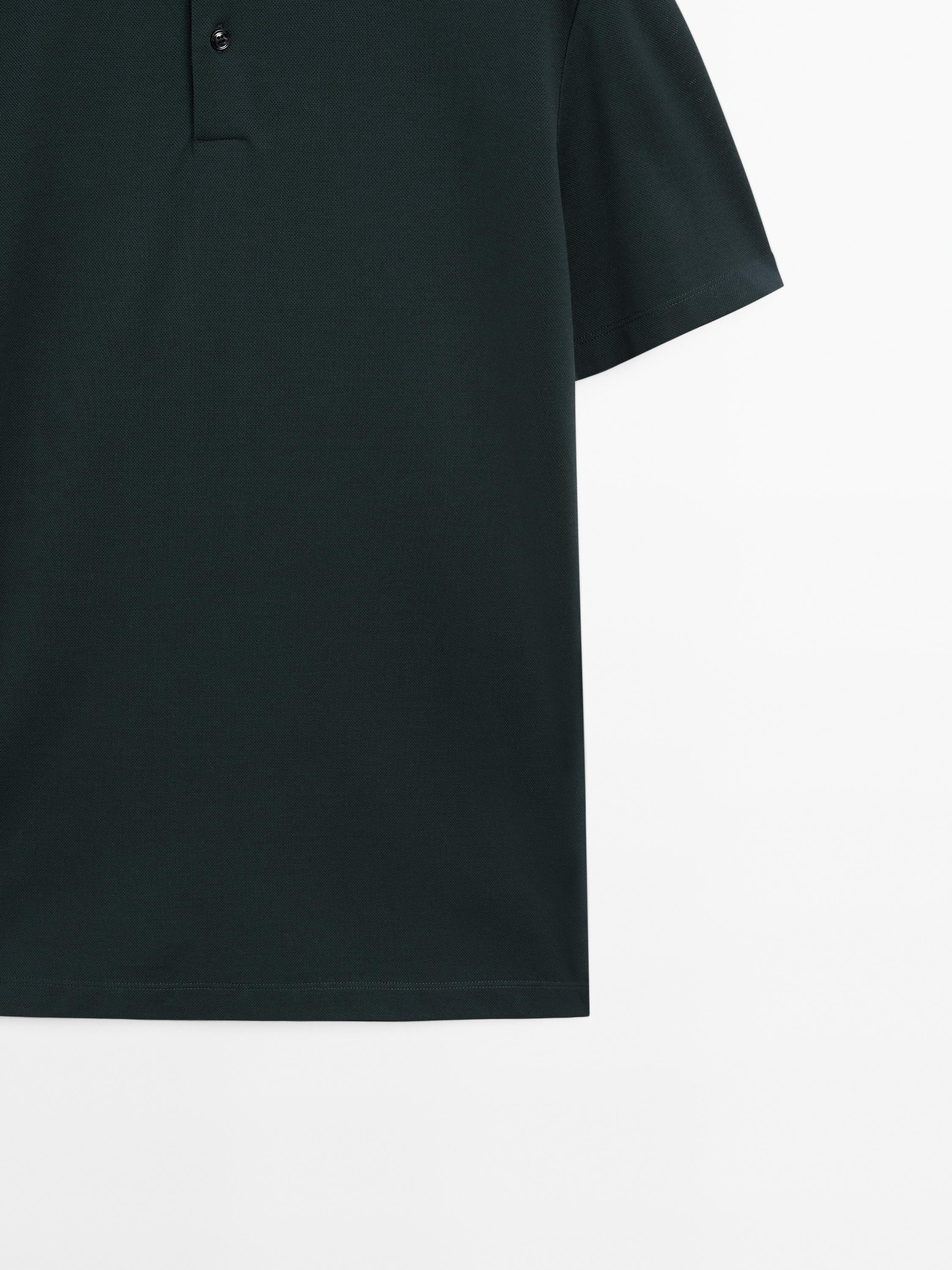 100% cotton polo shirt with micro textured weave