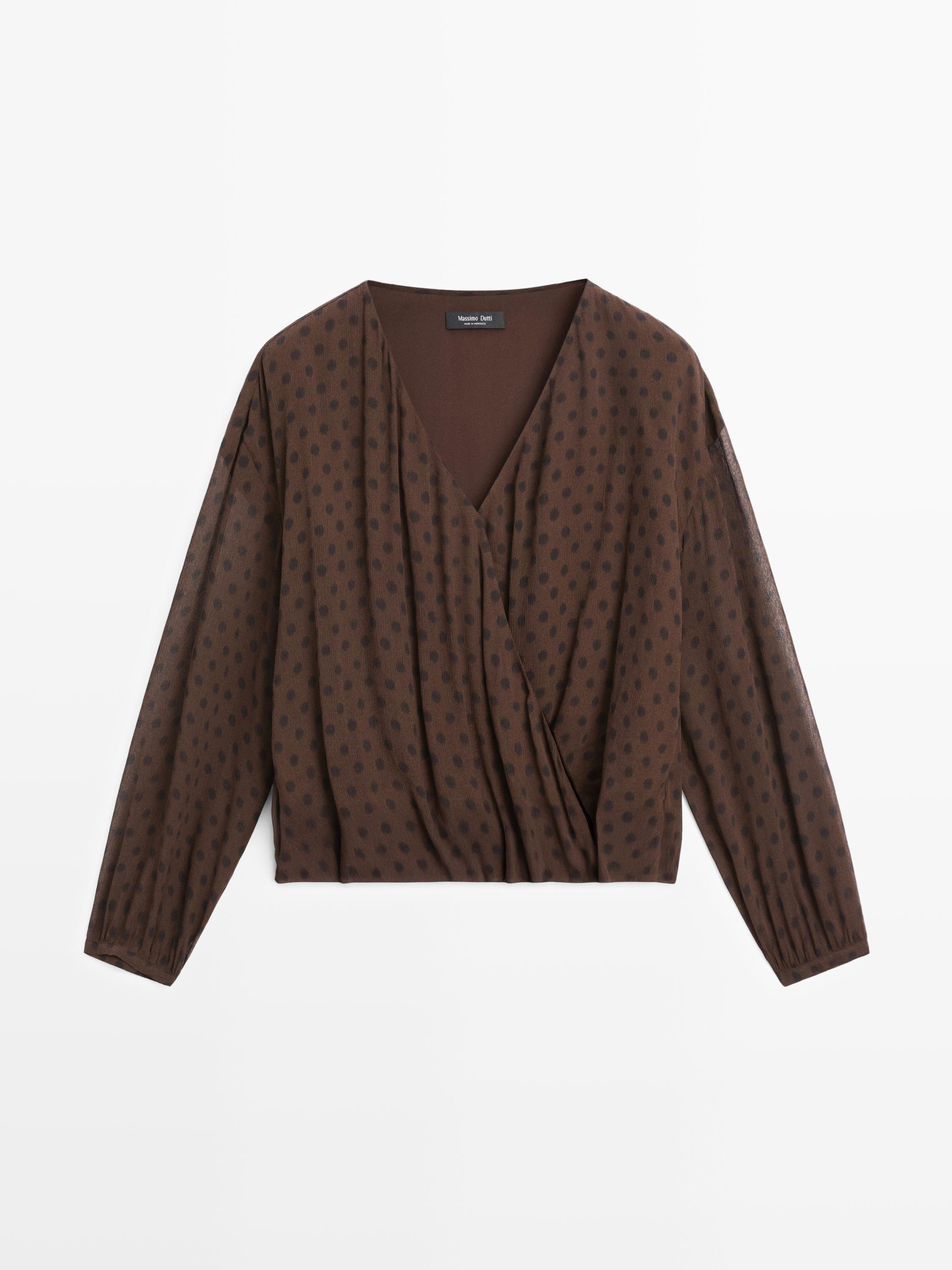 Blouse fluide cache-cœur à pois