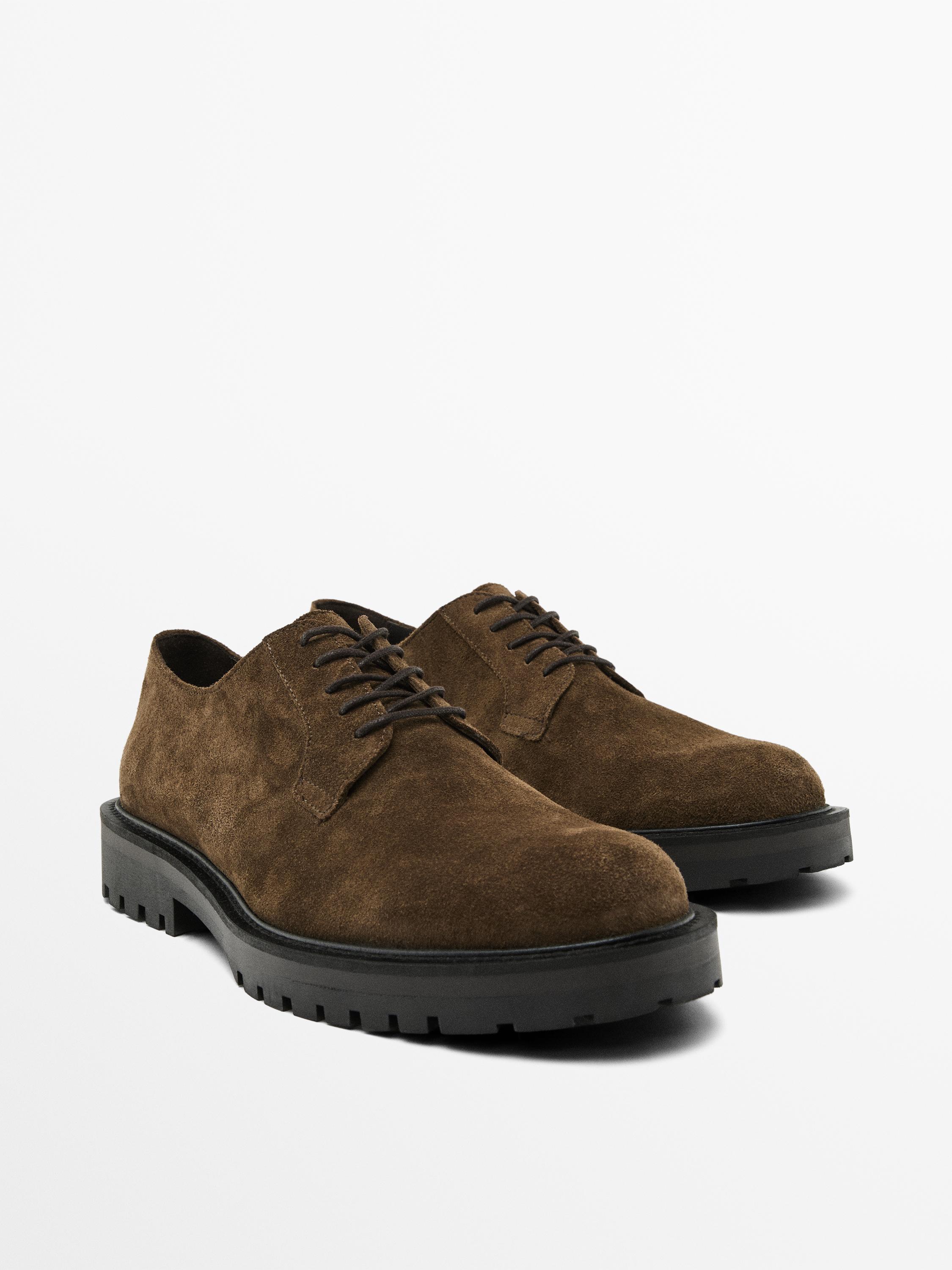 Leather track sole shoes